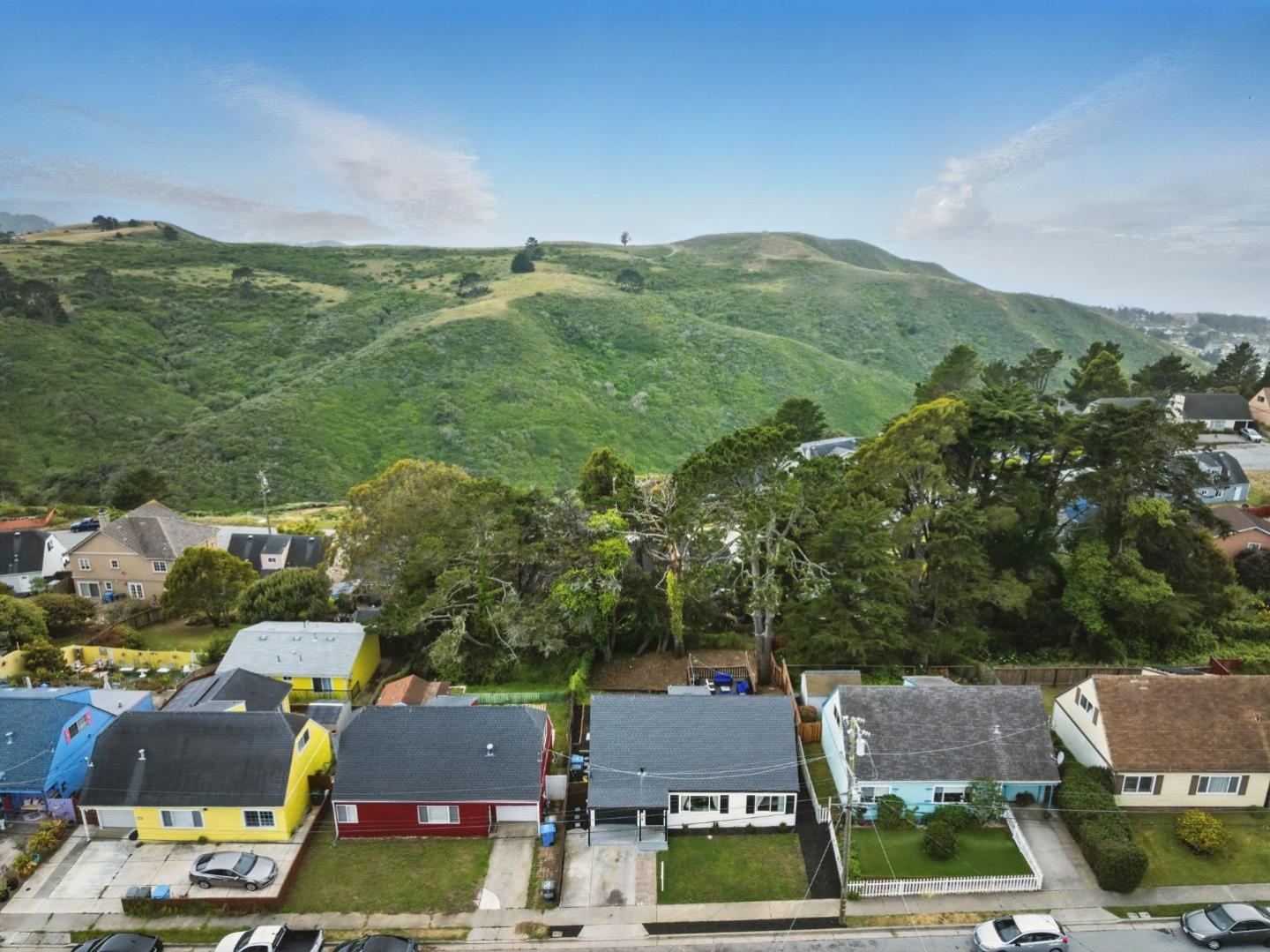 Detail Gallery Image 38 of 38 For 640 Heather Ct, Pacifica,  CA 94044 - 4 Beds | 2 Baths