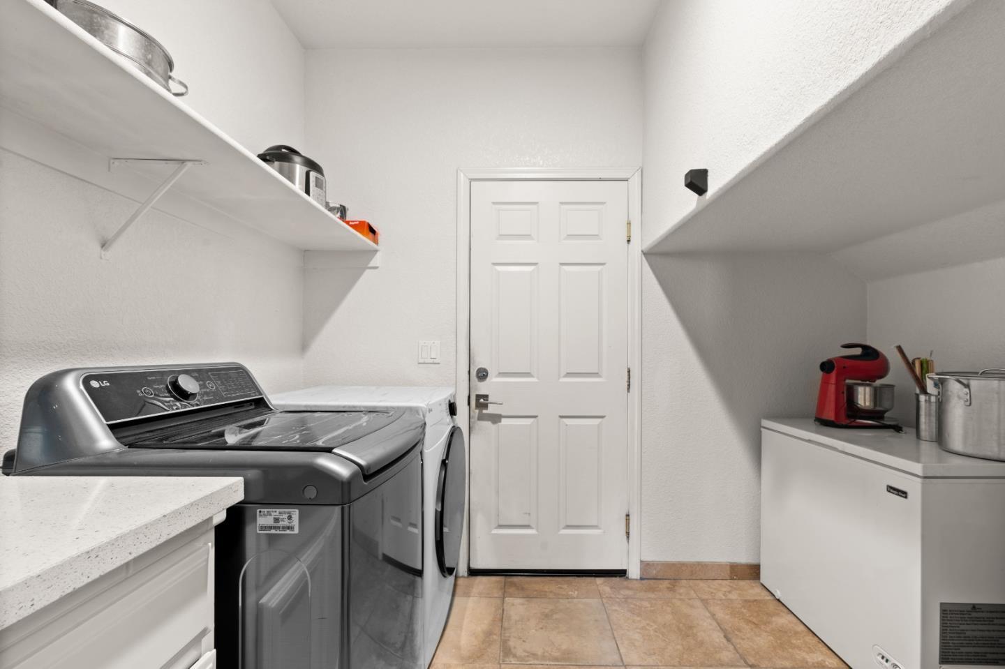 Detail Gallery Image 12 of 58 For 354 Vasconcellos Ave, Manteca,  CA 95336 - 5 Beds | 3/1 Baths