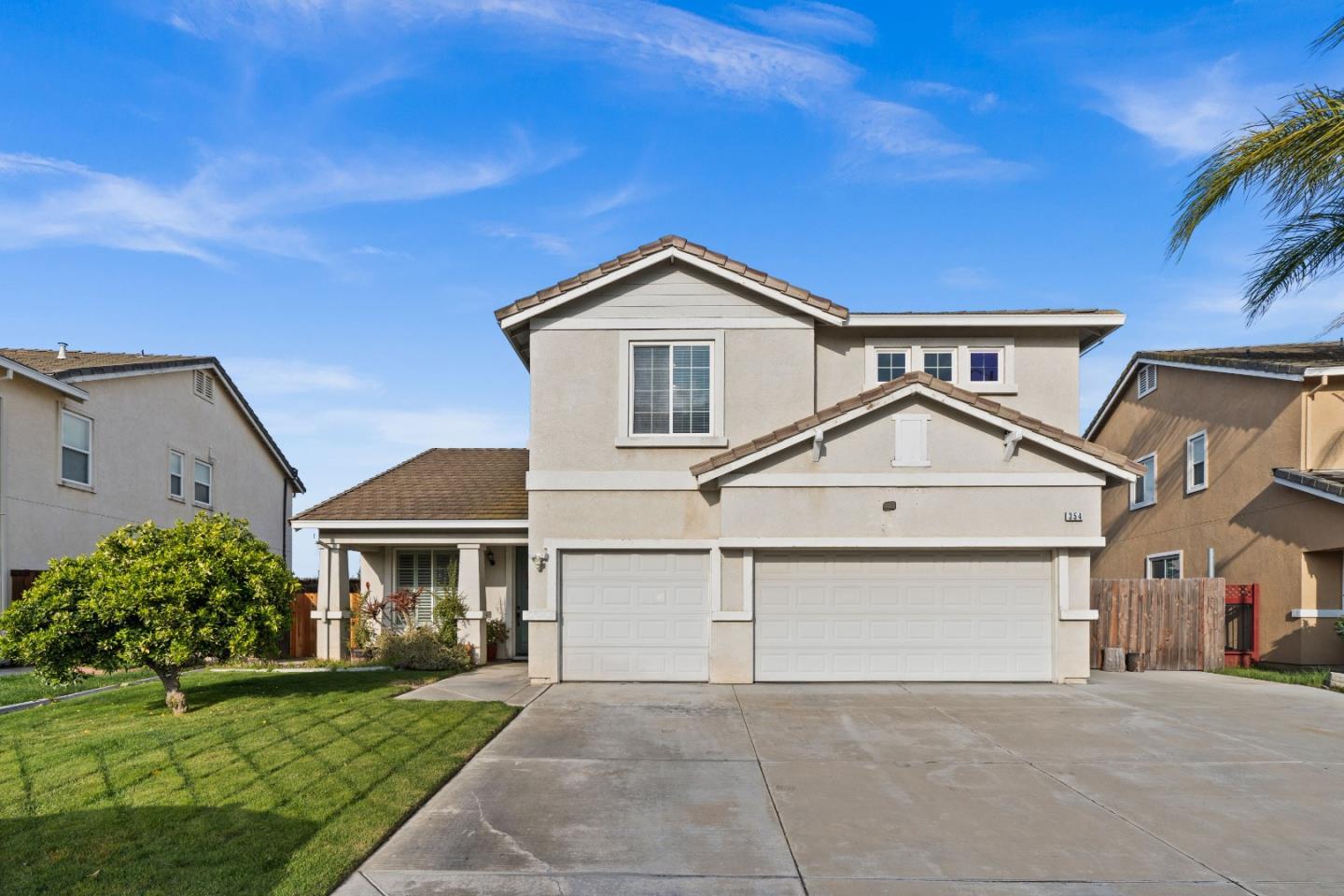 Detail Gallery Image 2 of 58 For 354 Vasconcellos Ave, Manteca,  CA 95336 - 5 Beds | 3/1 Baths