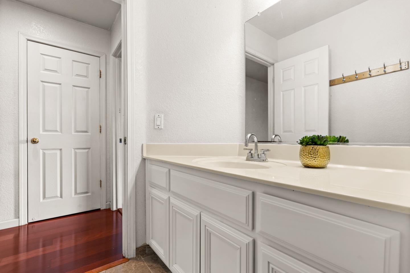 Detail Gallery Image 28 of 58 For 354 Vasconcellos Ave, Manteca,  CA 95336 - 5 Beds | 3/1 Baths