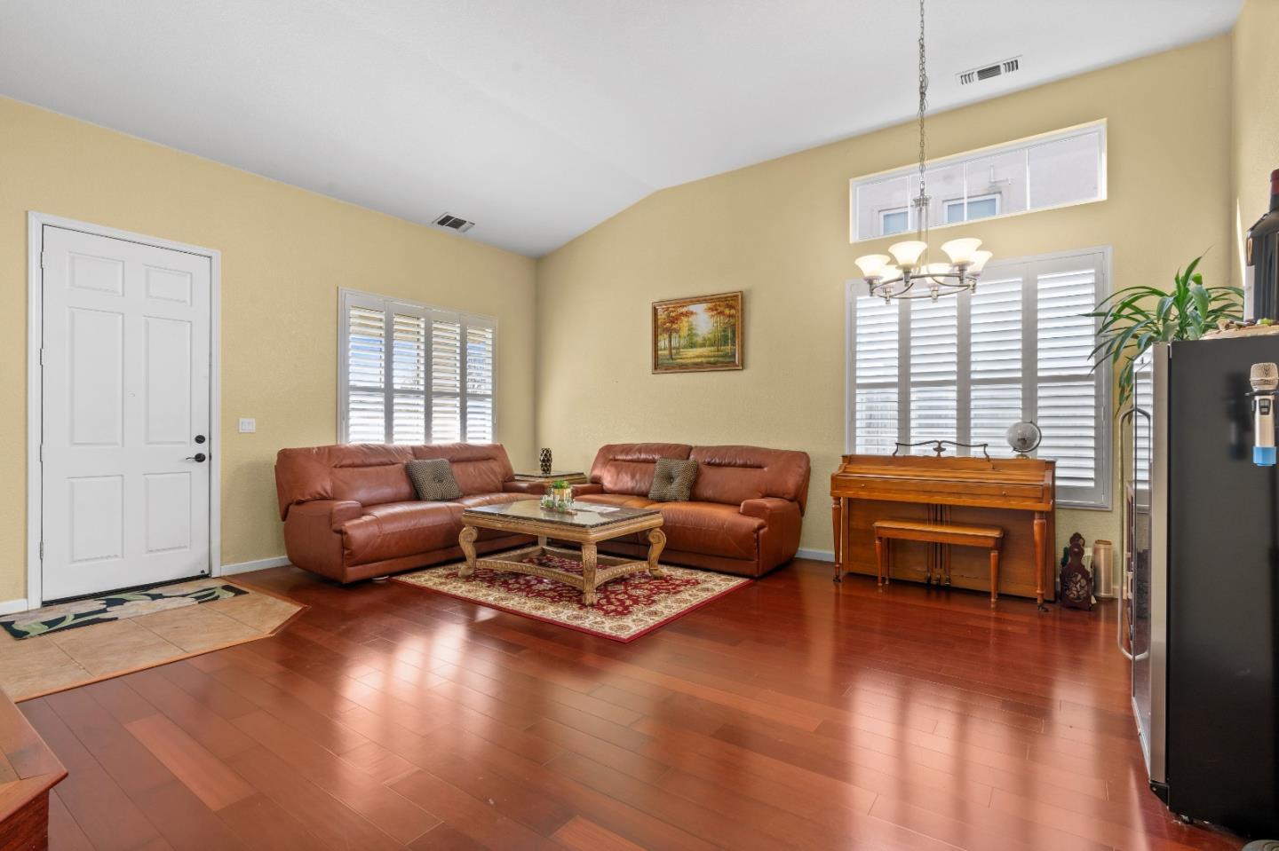 Detail Gallery Image 35 of 58 For 354 Vasconcellos Ave, Manteca,  CA 95336 - 5 Beds | 3/1 Baths