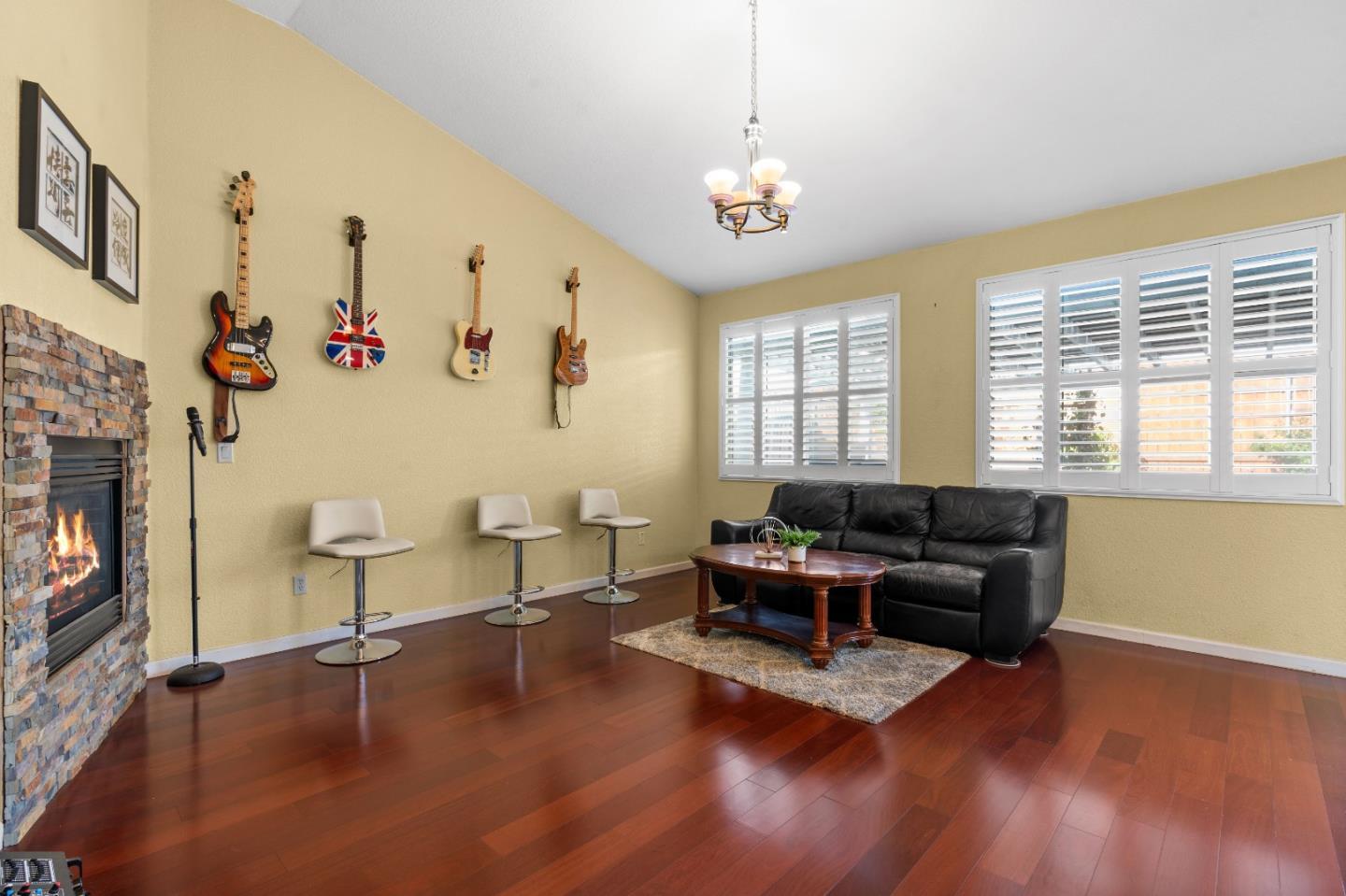 Detail Gallery Image 37 of 58 For 354 Vasconcellos Ave, Manteca,  CA 95336 - 5 Beds | 3/1 Baths
