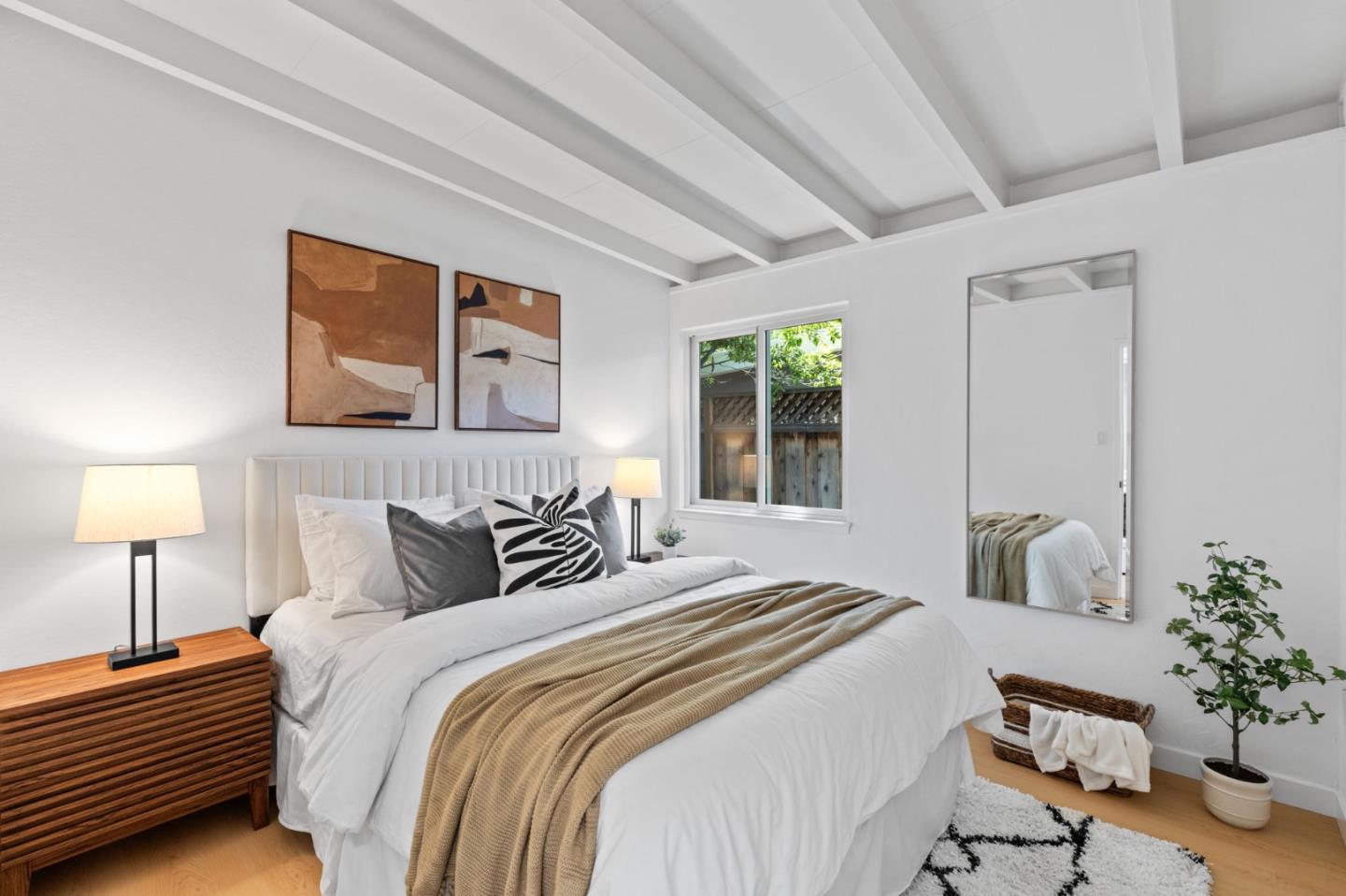 Detail Gallery Image 12 of 20 For 1763 Spring St, Mountain View,  CA 94043 - 3 Beds | 2 Baths
