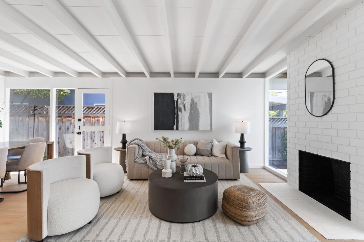 Detail Gallery Image 3 of 20 For 1763 Spring St, Mountain View,  CA 94043 - 3 Beds | 2 Baths