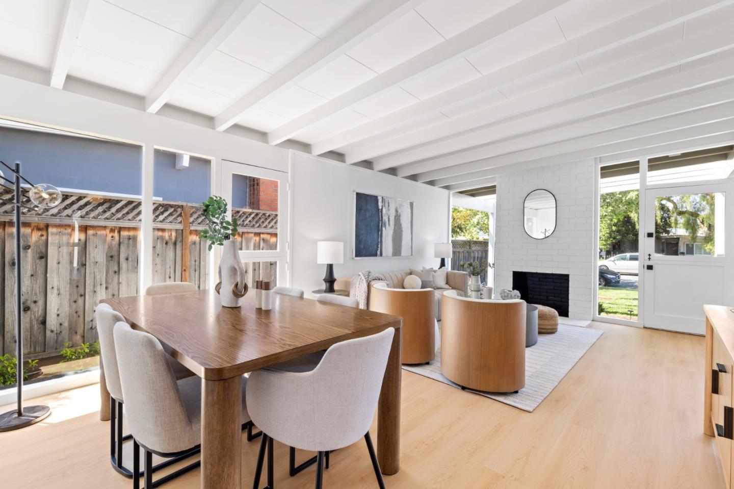 Detail Gallery Image 4 of 20 For 1763 Spring St, Mountain View,  CA 94043 - 3 Beds | 2 Baths