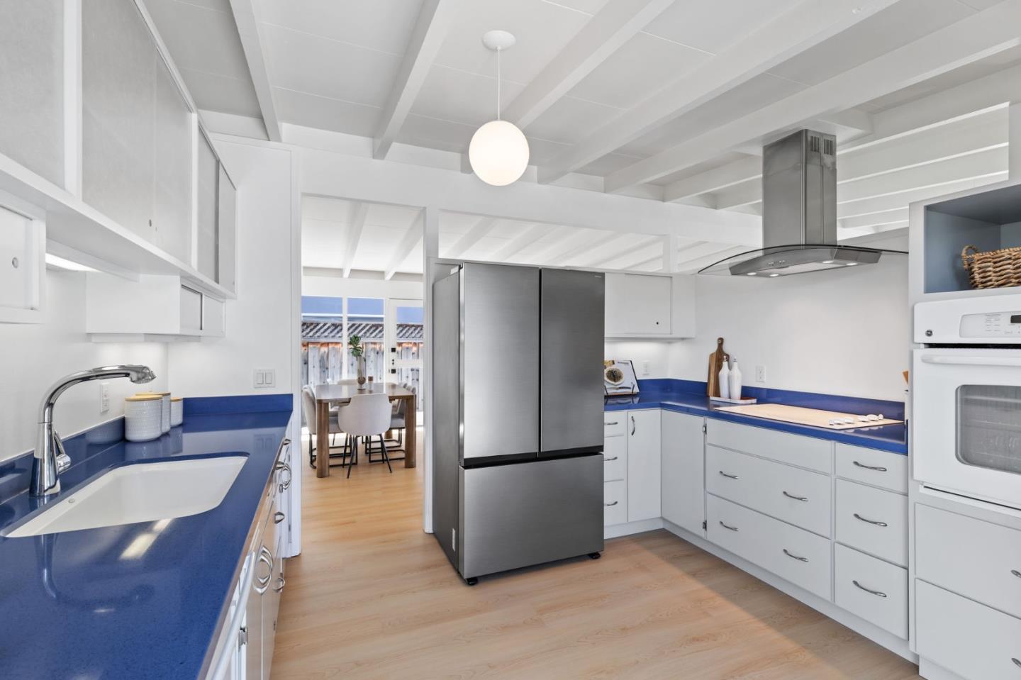 Detail Gallery Image 6 of 20 For 1763 Spring St, Mountain View,  CA 94043 - 3 Beds | 2 Baths