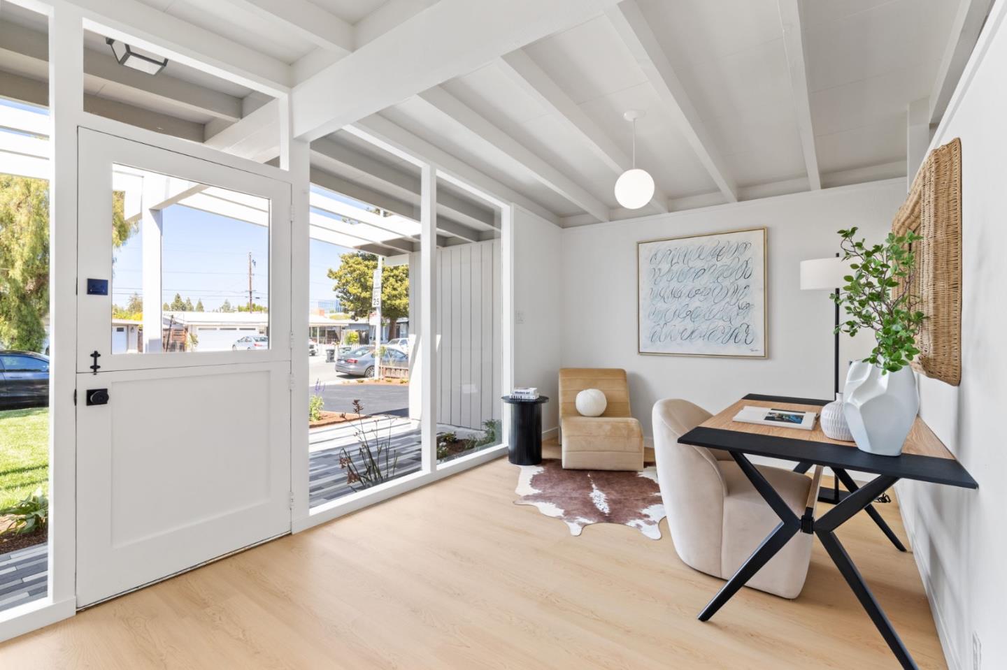 Detail Gallery Image 8 of 20 For 1763 Spring St, Mountain View,  CA 94043 - 3 Beds | 2 Baths