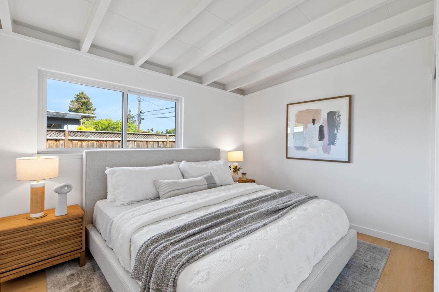 Detail Gallery Image 9 of 20 For 1763 Spring St, Mountain View,  CA 94043 - 3 Beds | 2 Baths