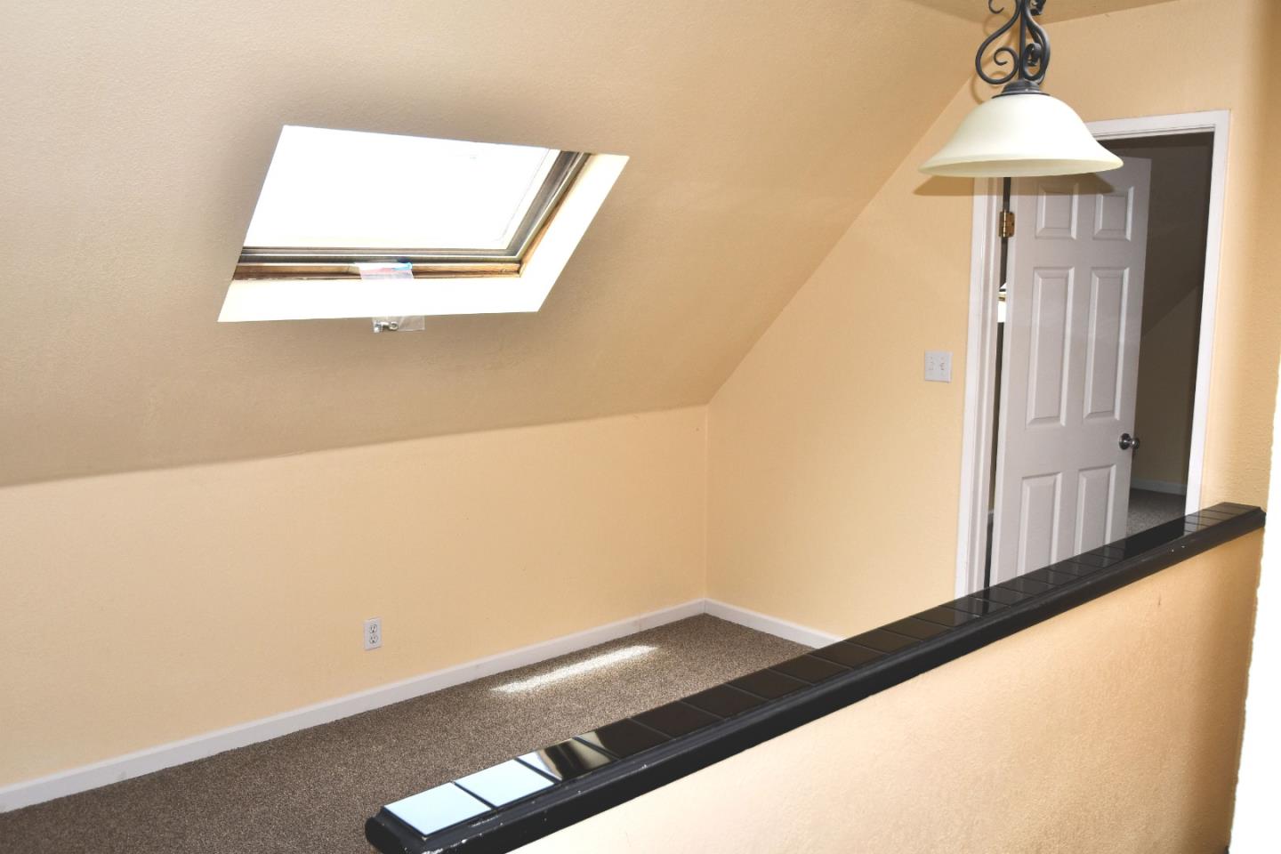 Detail Gallery Image 17 of 30 For 459 Heathcliff Dr, Pacifica,  CA 94044 - 3 Beds | 2 Baths