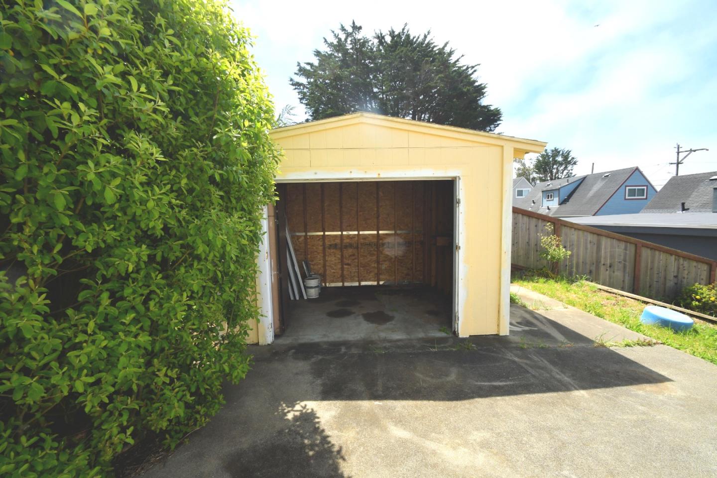 Detail Gallery Image 21 of 30 For 459 Heathcliff Dr, Pacifica,  CA 94044 - 3 Beds | 2 Baths