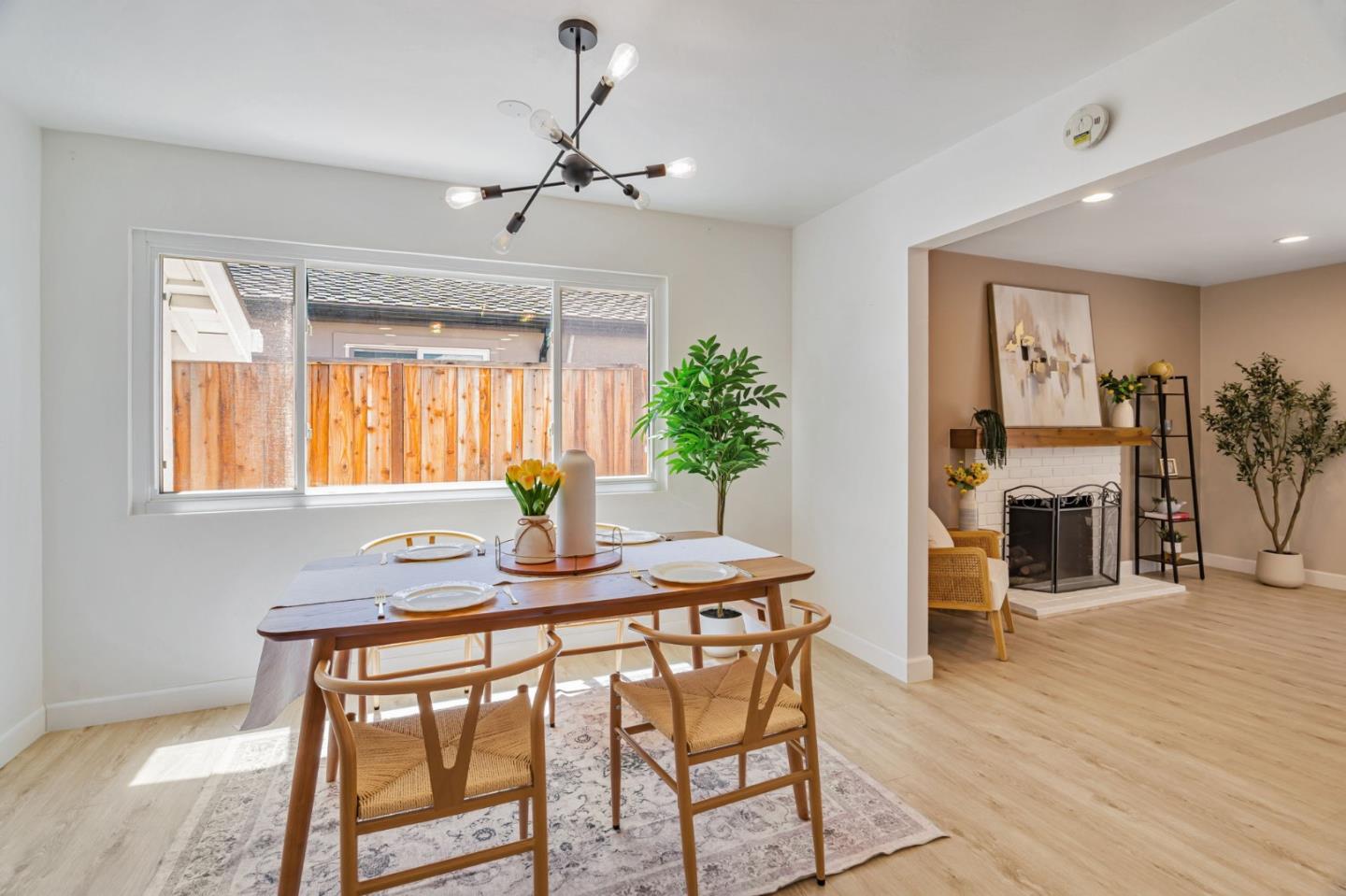 Detail Gallery Image 12 of 30 For 2050 Coolidge Dr, Santa Clara,  CA 95051 - 3 Beds | 2 Baths