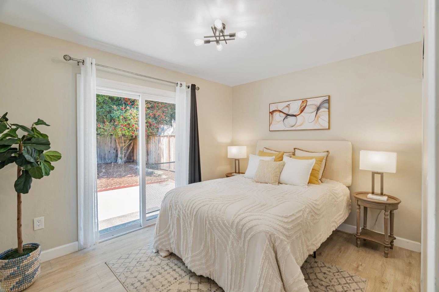 Detail Gallery Image 15 of 30 For 2050 Coolidge Dr, Santa Clara,  CA 95051 - 3 Beds | 2 Baths
