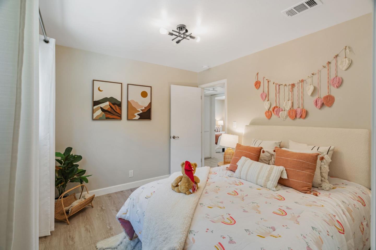 Detail Gallery Image 18 of 30 For 2050 Coolidge Dr, Santa Clara,  CA 95051 - 3 Beds | 2 Baths