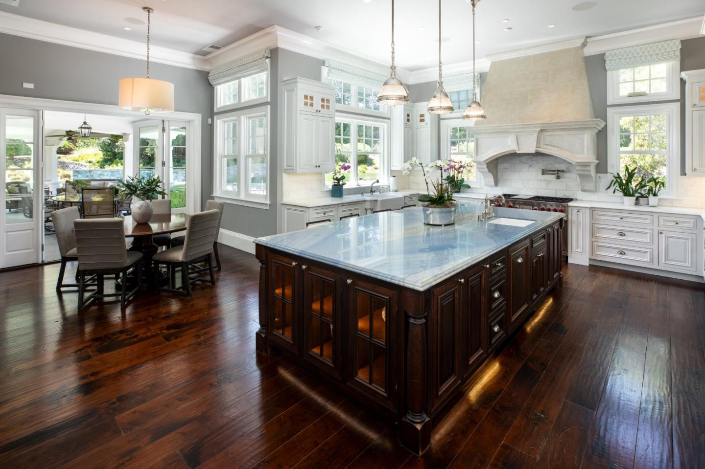 Detail Gallery Image 11 of 39 For 26074 Mulberry Ln, Los Altos Hills,  CA 94022 - 6 Beds | 6/1 Baths