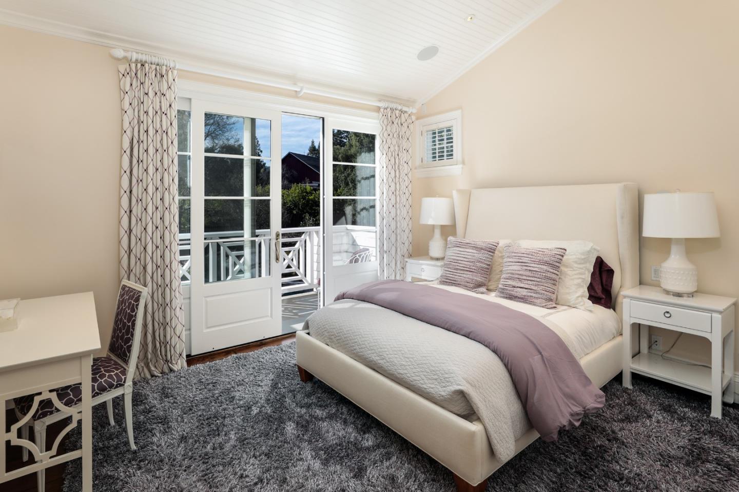 Detail Gallery Image 24 of 39 For 26074 Mulberry Ln, Los Altos Hills,  CA 94022 - 6 Beds | 6/1 Baths