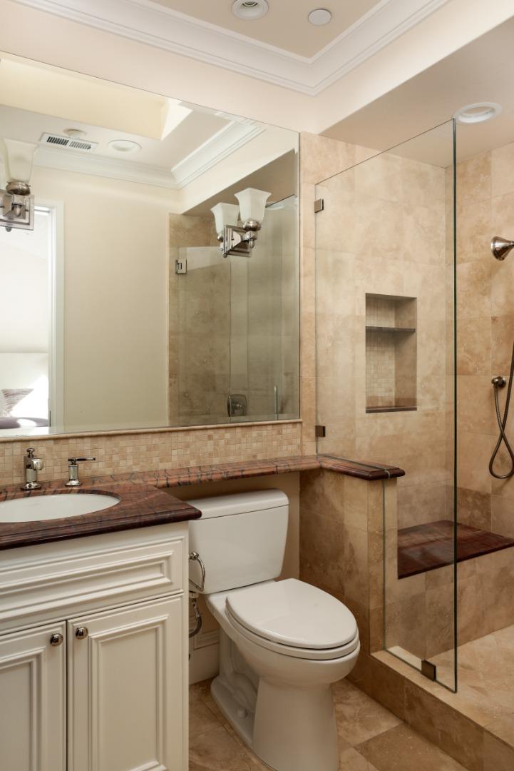 Detail Gallery Image 25 of 39 For 26074 Mulberry Ln, Los Altos Hills,  CA 94022 - 6 Beds | 6/1 Baths