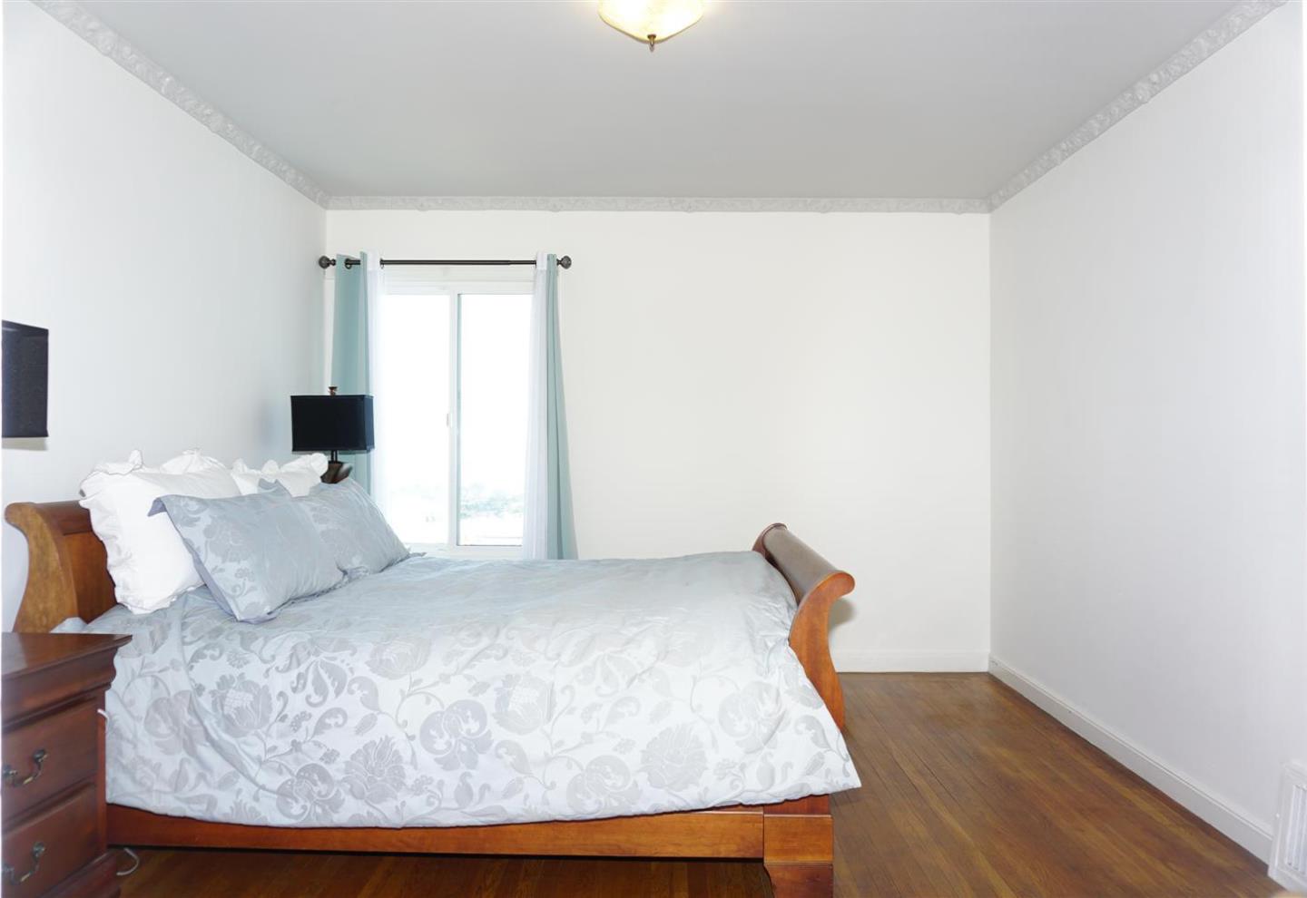 Detail Gallery Image 16 of 38 For 2259 27th Ave, San Francisco,  CA 94116 - 3 Beds | 2/1 Baths