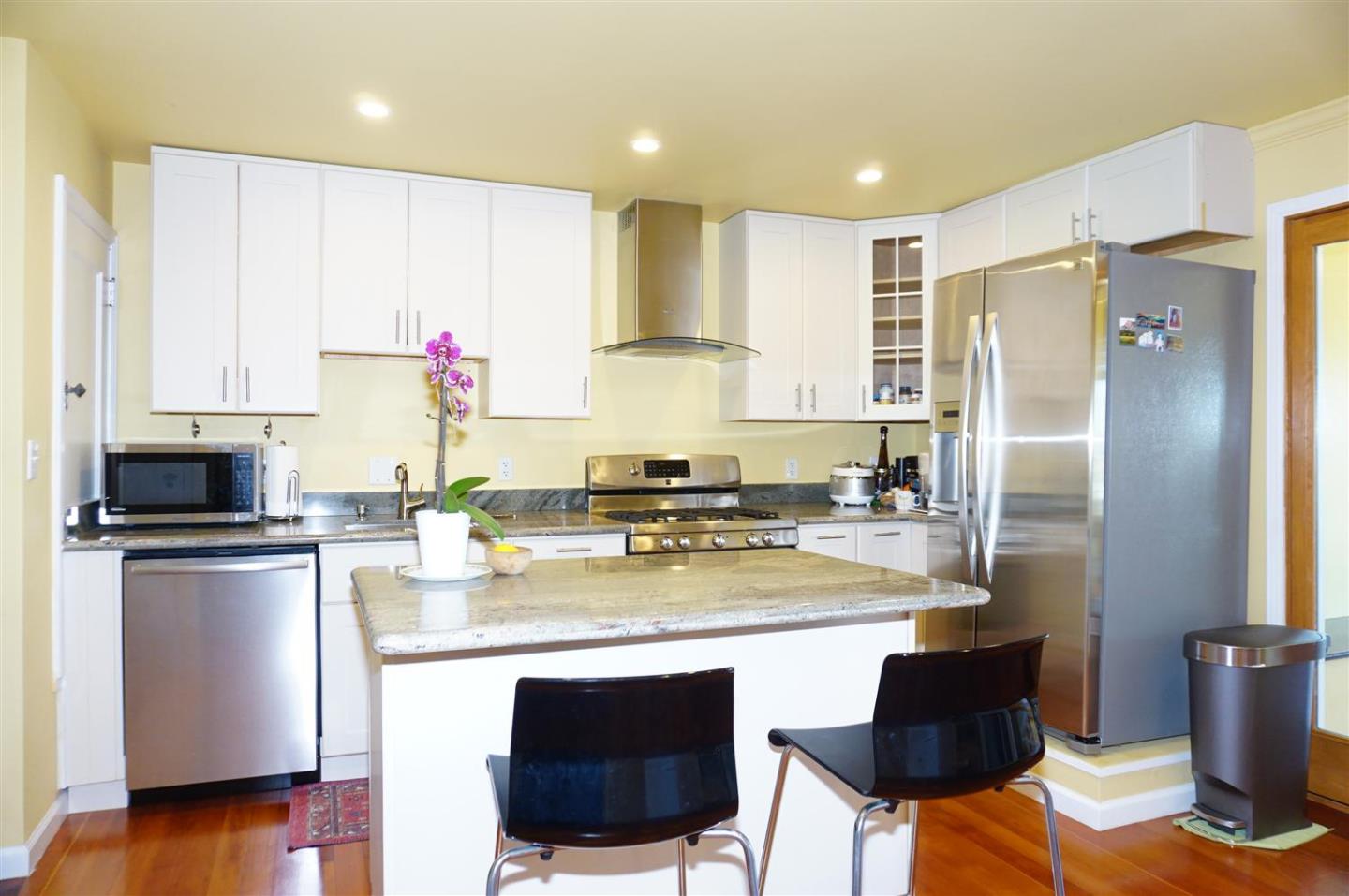 Detail Gallery Image 23 of 38 For 2259 27th Ave, San Francisco,  CA 94116 - 3 Beds | 2/1 Baths