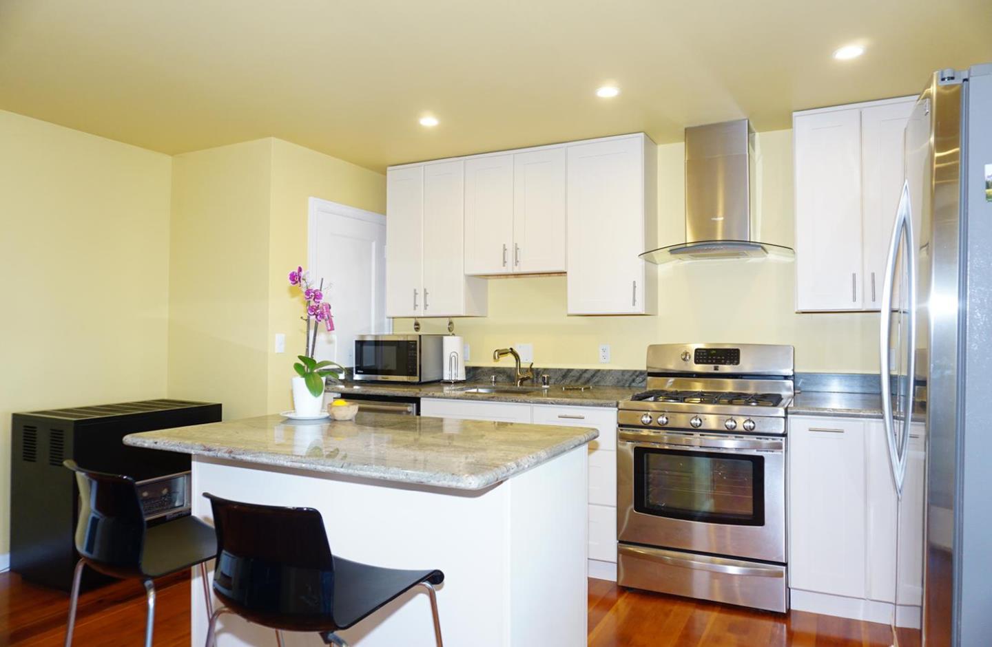 Detail Gallery Image 25 of 38 For 2259 27th Ave, San Francisco,  CA 94116 - 3 Beds | 2/1 Baths