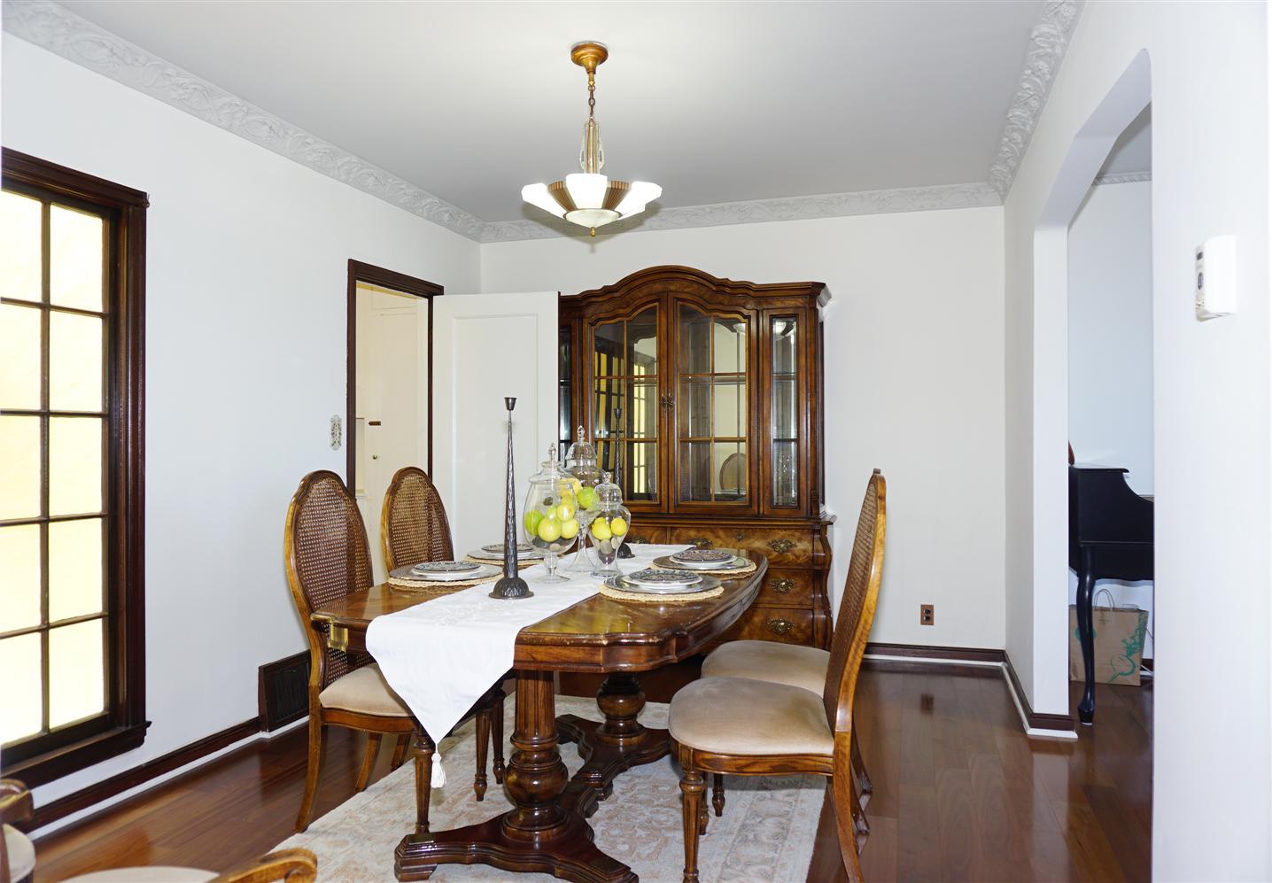 Detail Gallery Image 7 of 38 For 2259 27th Ave, San Francisco,  CA 94116 - 3 Beds | 2/1 Baths