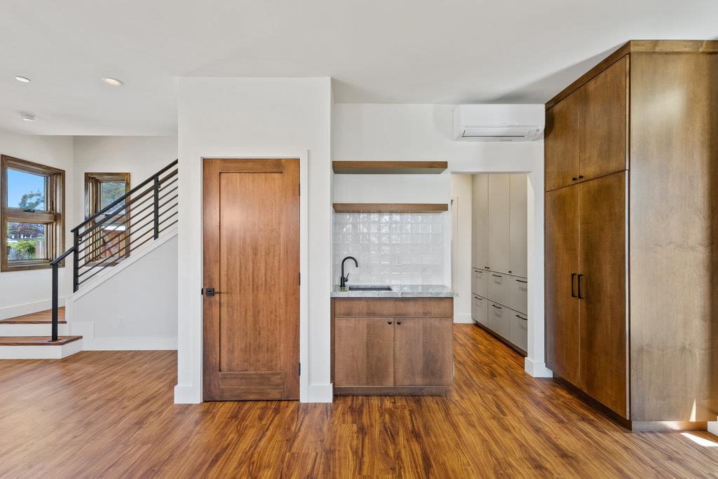 Detail Gallery Image 18 of 35 For 334 Anchorage Ave, Santa Cruz,  CA 95062 - 3 Beds | 2/1 Baths