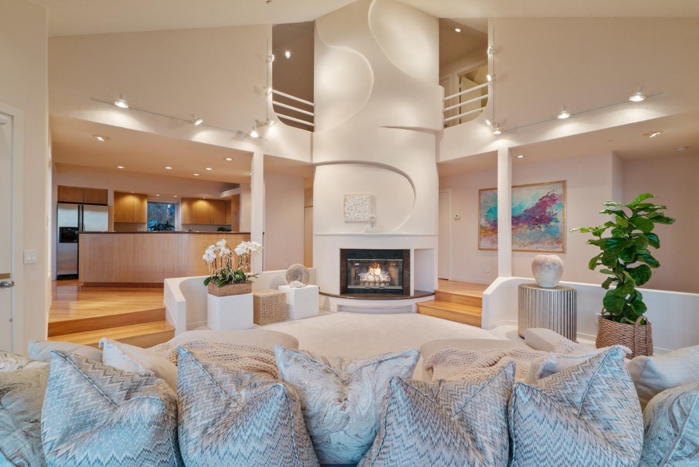 Detail Gallery Image 11 of 90 For 170 Hillview Way, La Selva Beach,  CA 95076 - 4 Beds | 4 Baths