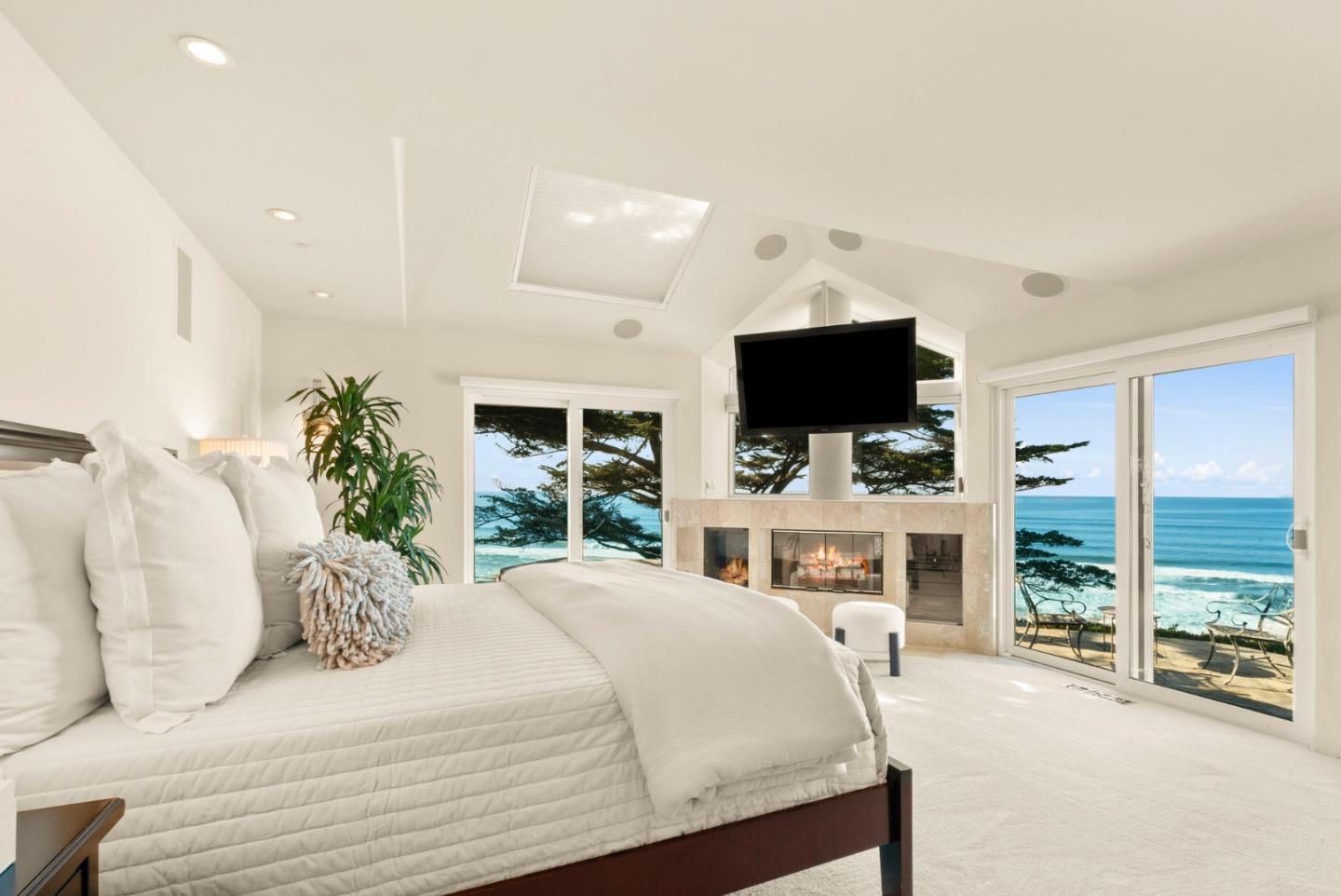 Detail Gallery Image 46 of 90 For 170 Hillview Way, La Selva Beach,  CA 95076 - 4 Beds | 4 Baths