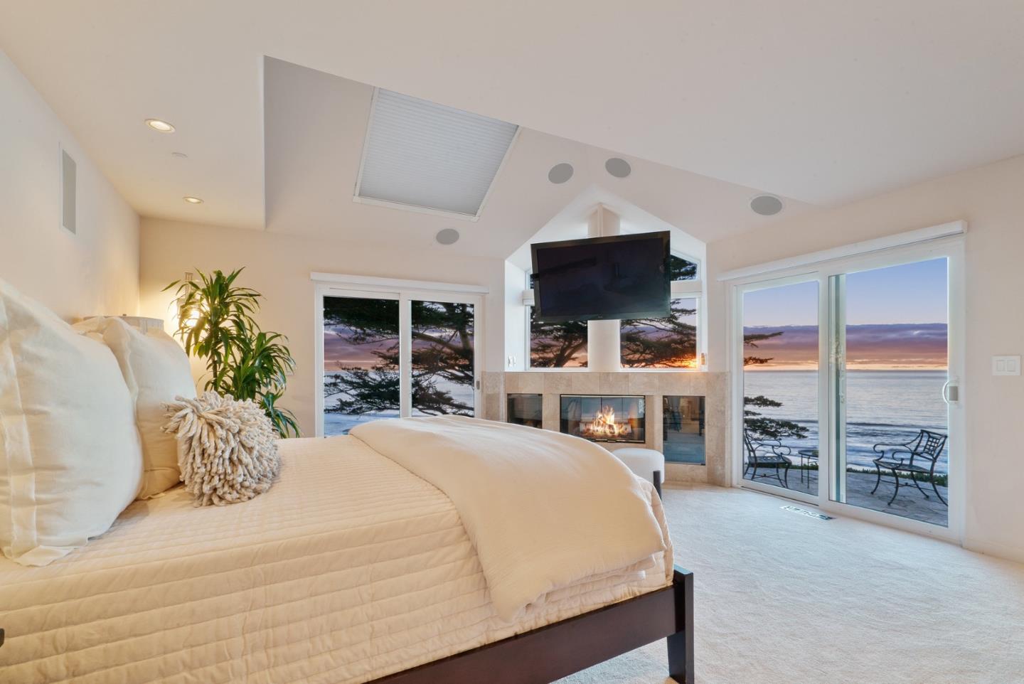 Detail Gallery Image 9 of 90 For 170 Hillview Way, La Selva Beach,  CA 95076 - 4 Beds | 4 Baths
