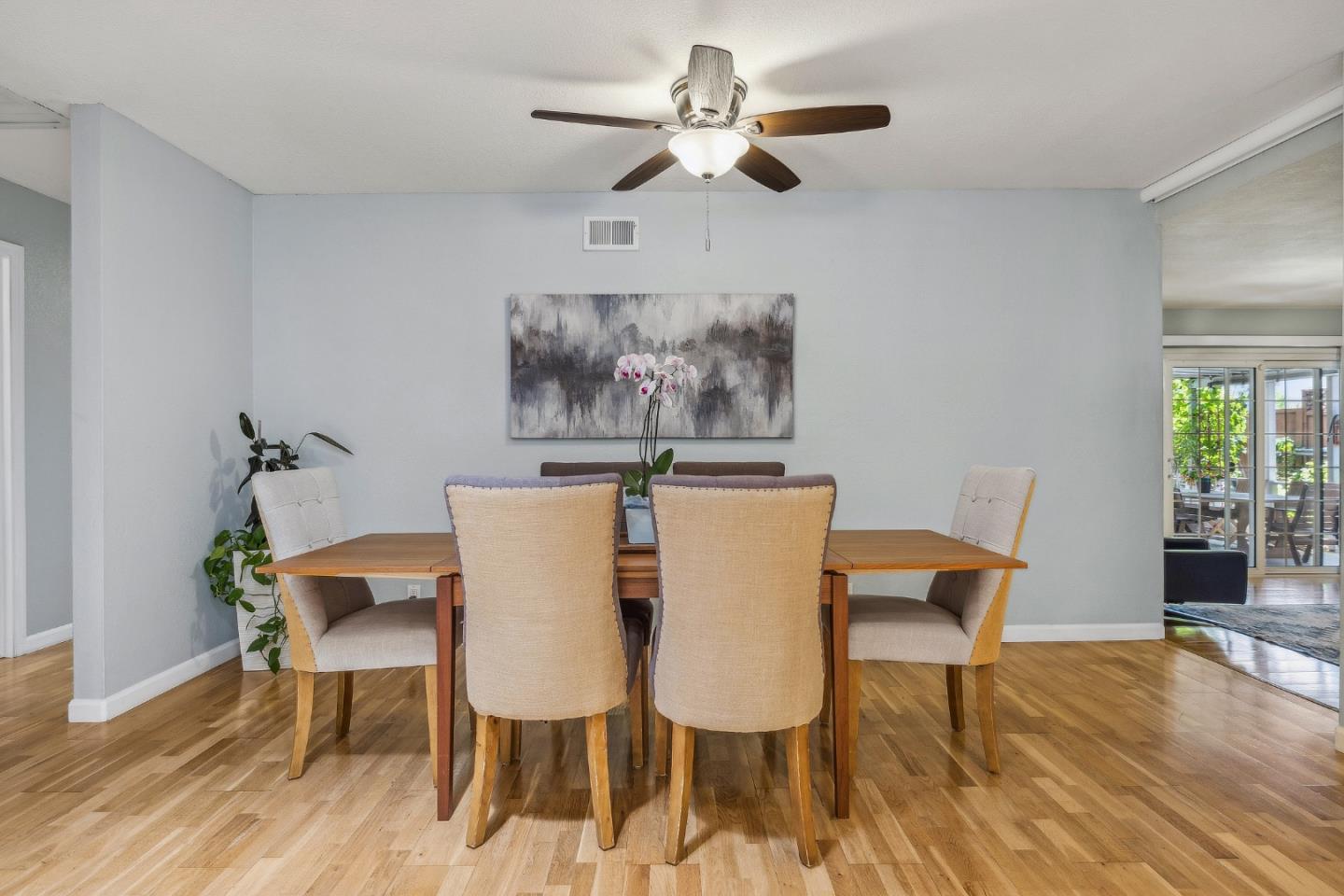 Detail Gallery Image 14 of 42 For 280 Esteban Way, San Jose,  CA 95119 - 4 Beds | 2 Baths