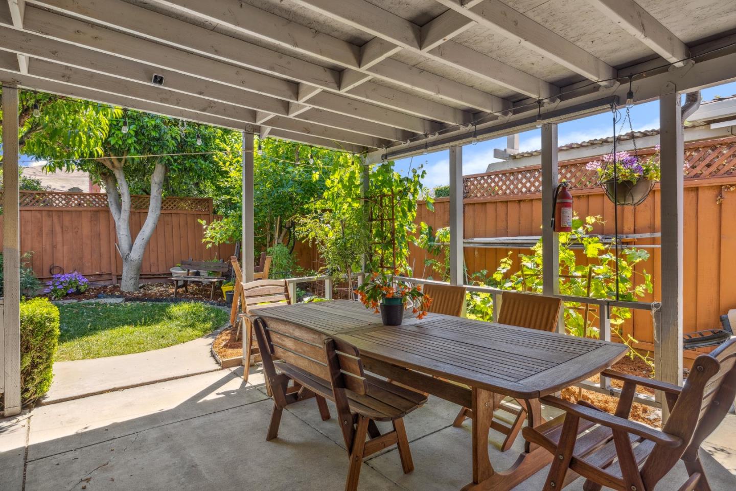 Detail Gallery Image 36 of 42 For 280 Esteban Way, San Jose,  CA 95119 - 4 Beds | 2 Baths