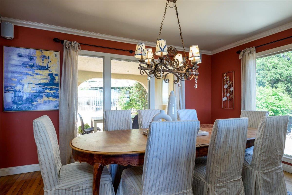 Detail Gallery Image 14 of 51 For 1720 Hillman Ave, Belmont,  CA 94002 - 3 Beds | 2 Baths