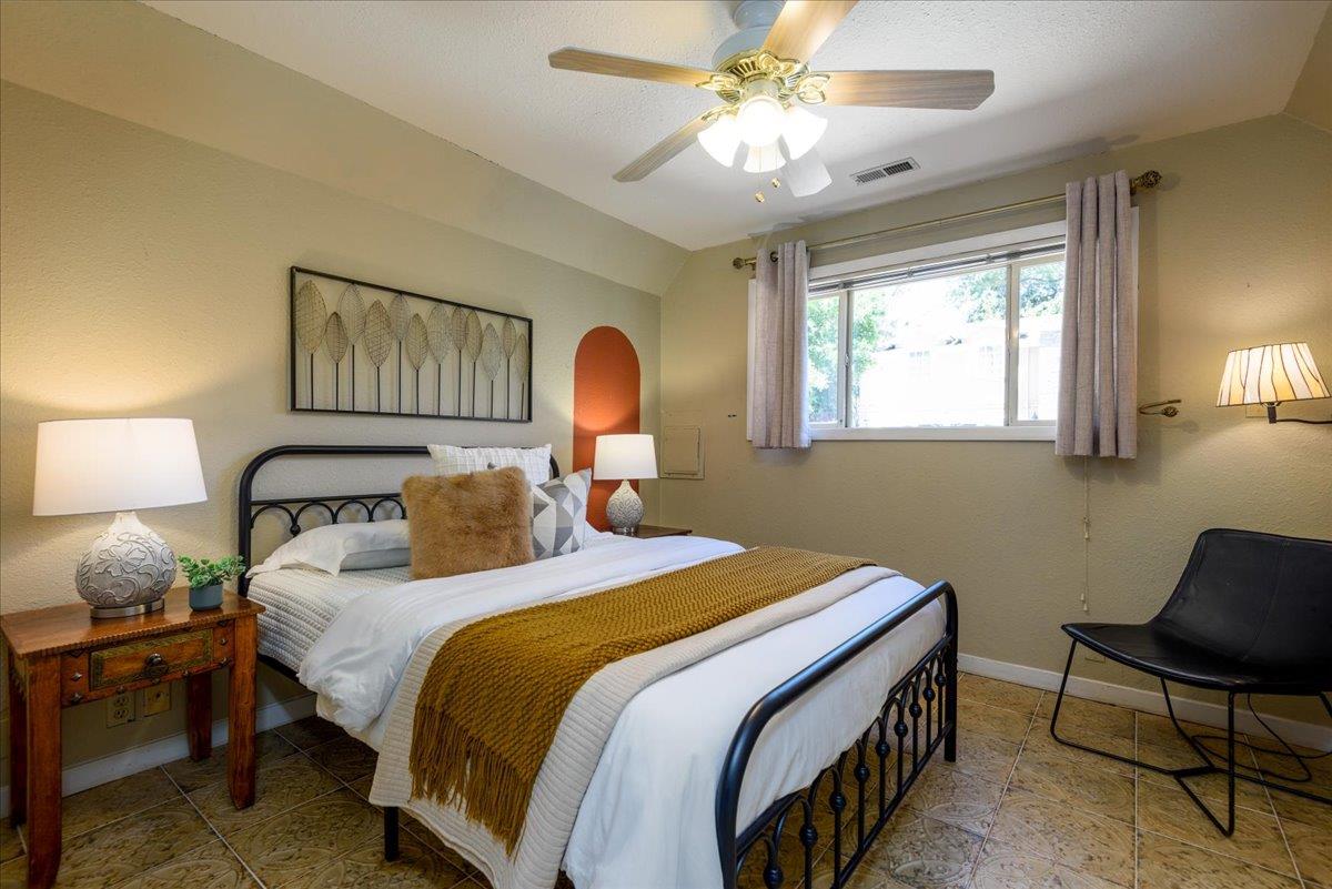 Detail Gallery Image 31 of 51 For 1720 Hillman Ave, Belmont,  CA 94002 - 3 Beds | 2 Baths