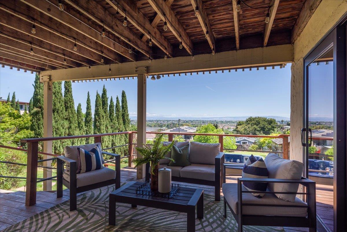 Detail Gallery Image 34 of 51 For 1720 Hillman Ave, Belmont,  CA 94002 - 3 Beds | 2 Baths