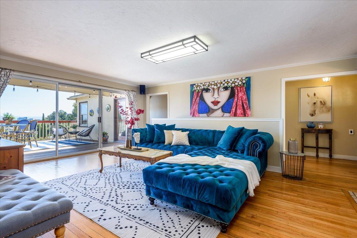 Detail Gallery Image 5 of 51 For 1720 Hillman Ave, Belmont,  CA 94002 - 3 Beds | 2 Baths