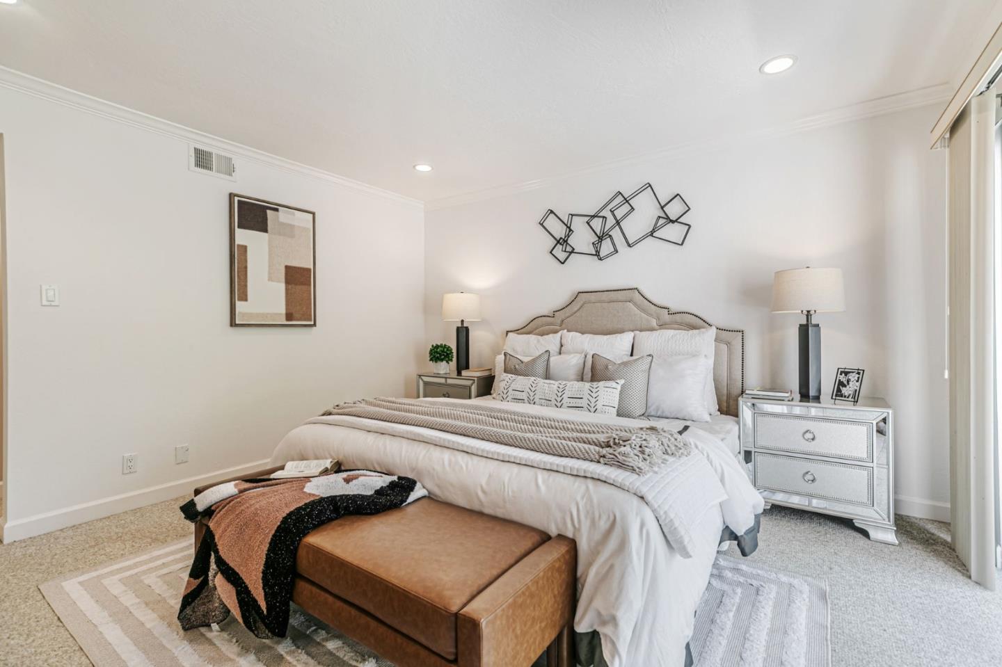 Detail Gallery Image 20 of 43 For 675 Sharon Park Dr #231,  Menlo Park,  CA 94025 - 2 Beds | 2 Baths