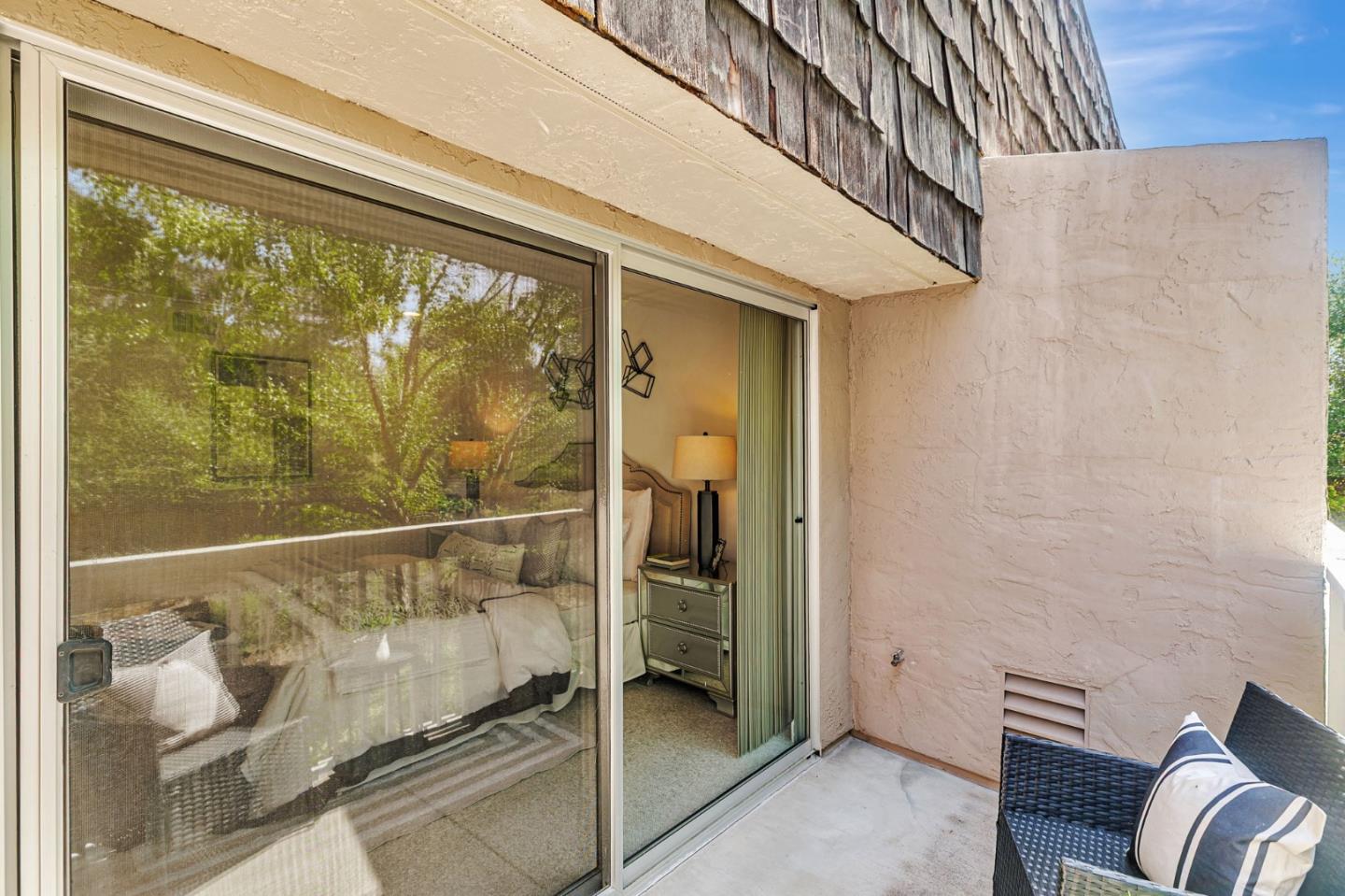 Detail Gallery Image 21 of 43 For 675 Sharon Park Dr #231,  Menlo Park,  CA 94025 - 2 Beds | 2 Baths