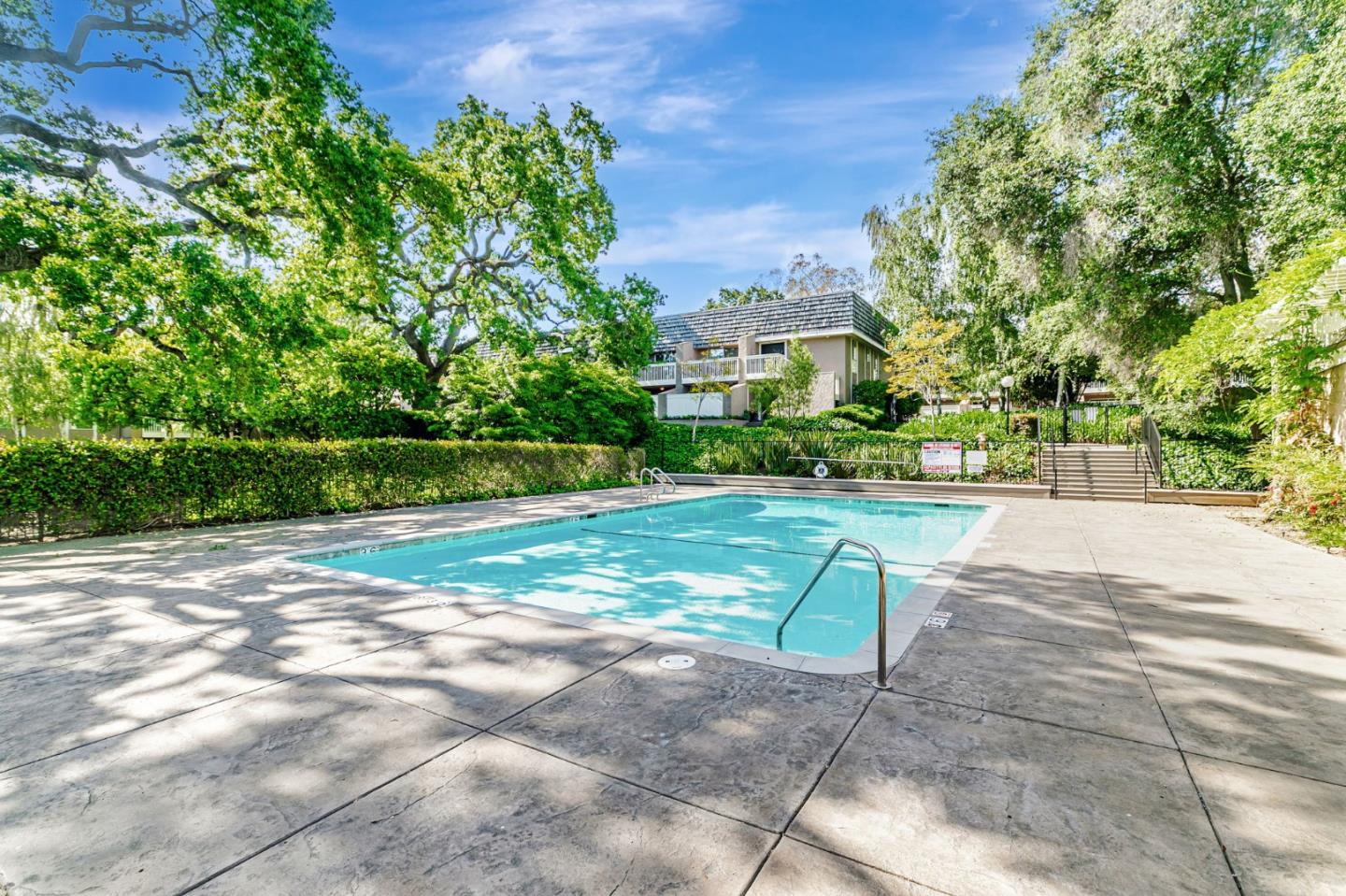 Detail Gallery Image 40 of 43 For 675 Sharon Park Dr #231,  Menlo Park,  CA 94025 - 2 Beds | 2 Baths