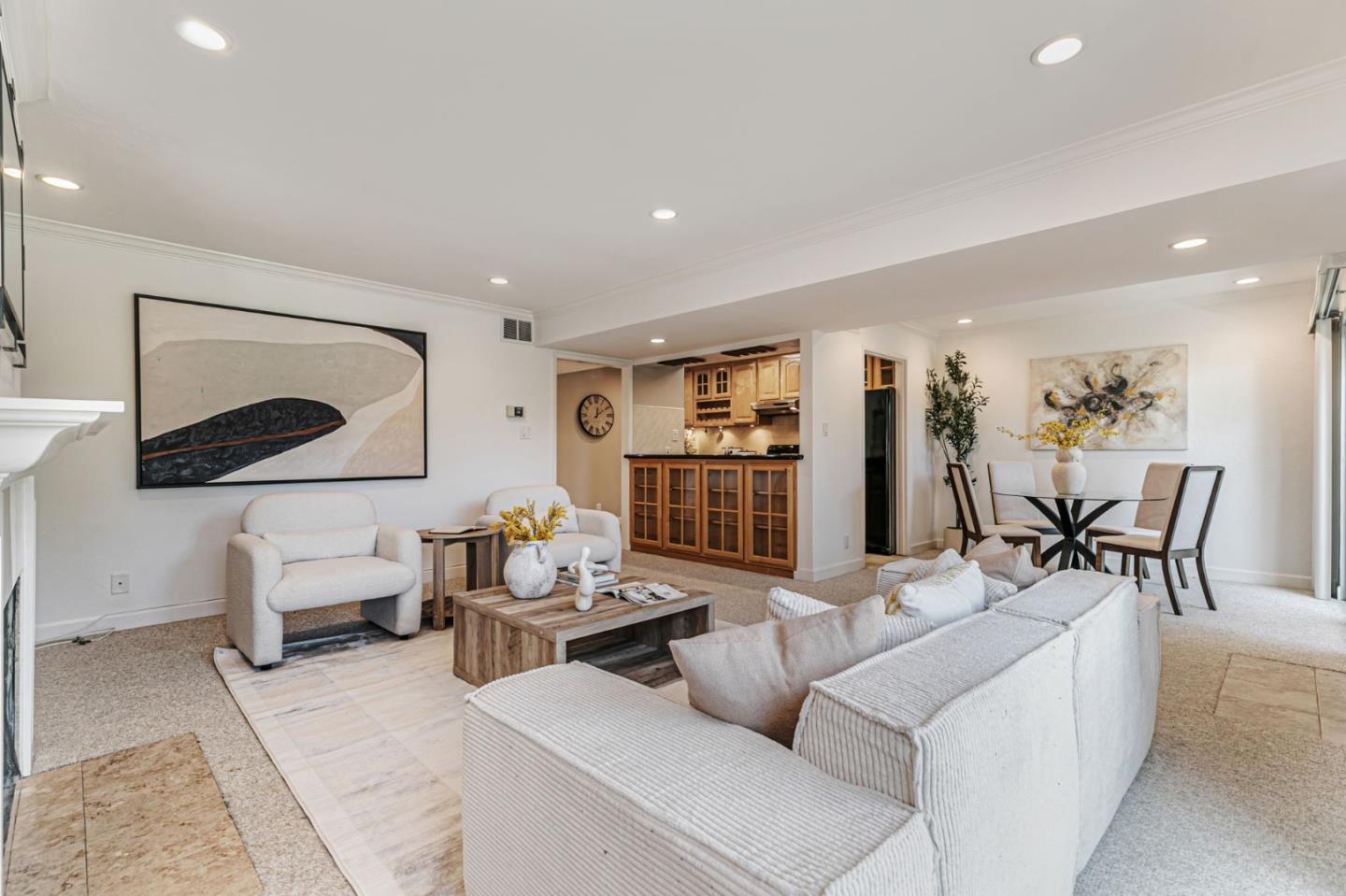 Detail Gallery Image 8 of 43 For 675 Sharon Park Dr #231,  Menlo Park,  CA 94025 - 2 Beds | 2 Baths