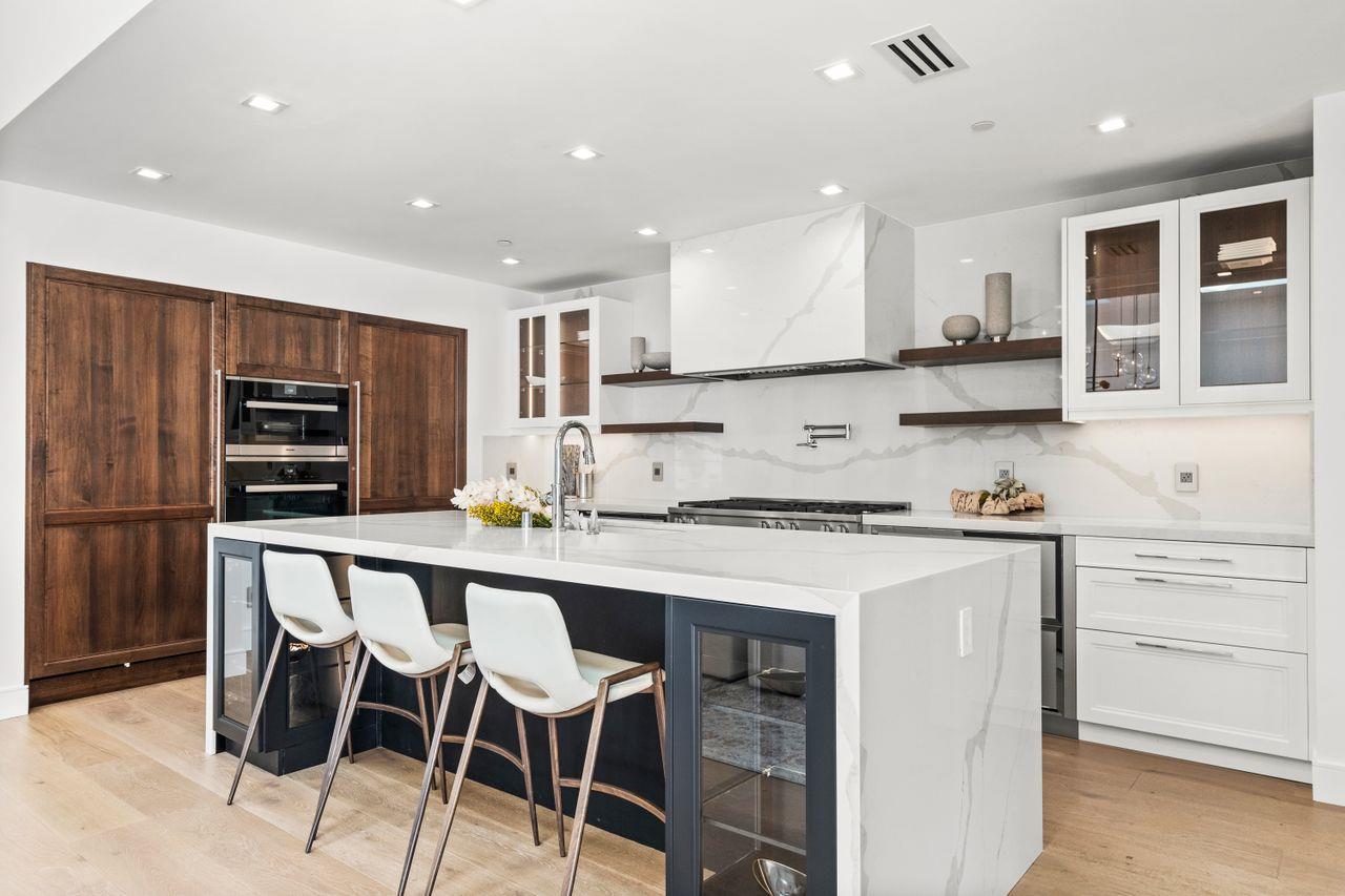 Detail Gallery Image 11 of 78 For 18240 Bancroft Ave, Monte Sereno,  CA 95030 - 7 Beds | 8/1 Baths