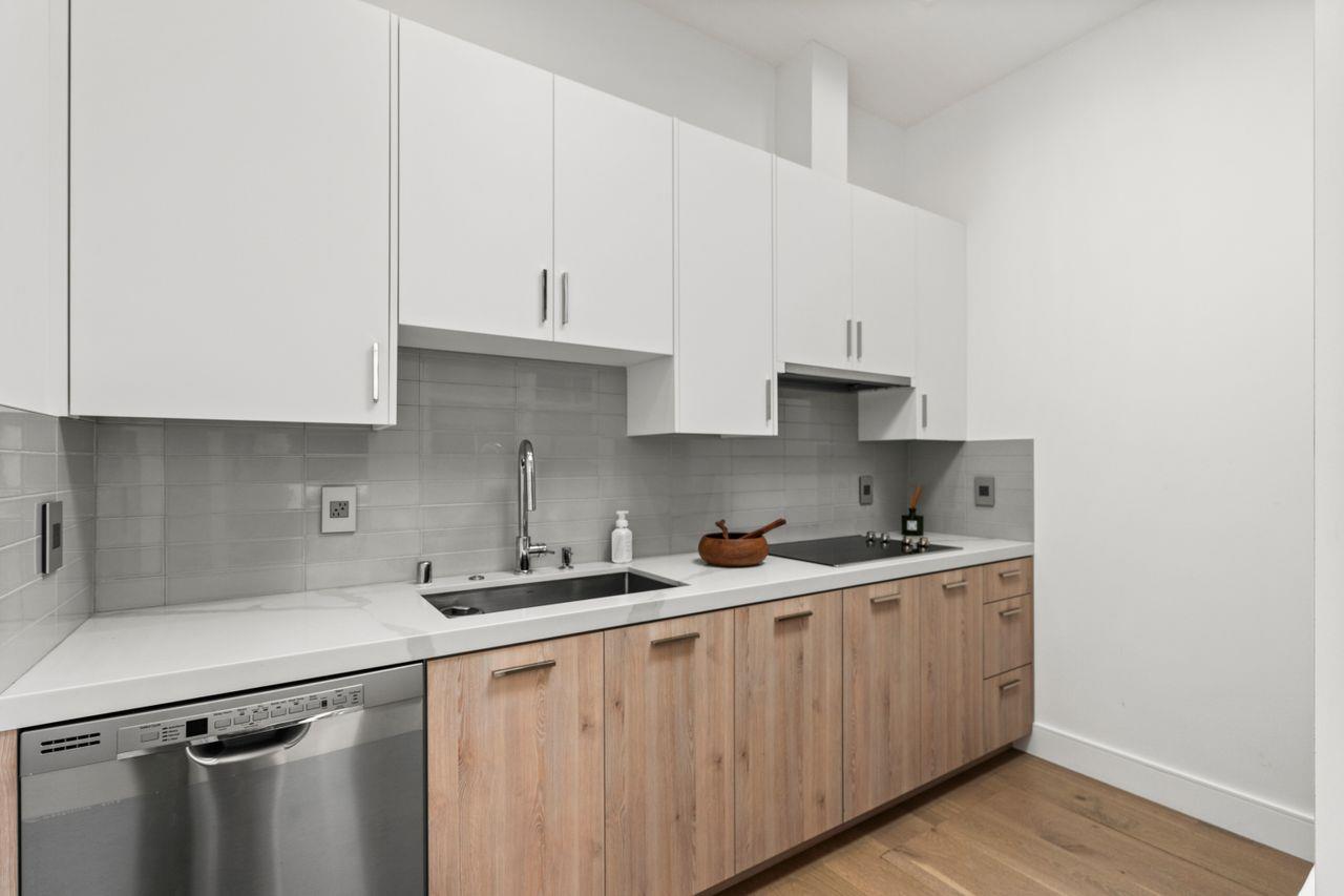 Detail Gallery Image 12 of 78 For 18240 Bancroft Ave, Monte Sereno,  CA 95030 - 7 Beds | 8/1 Baths