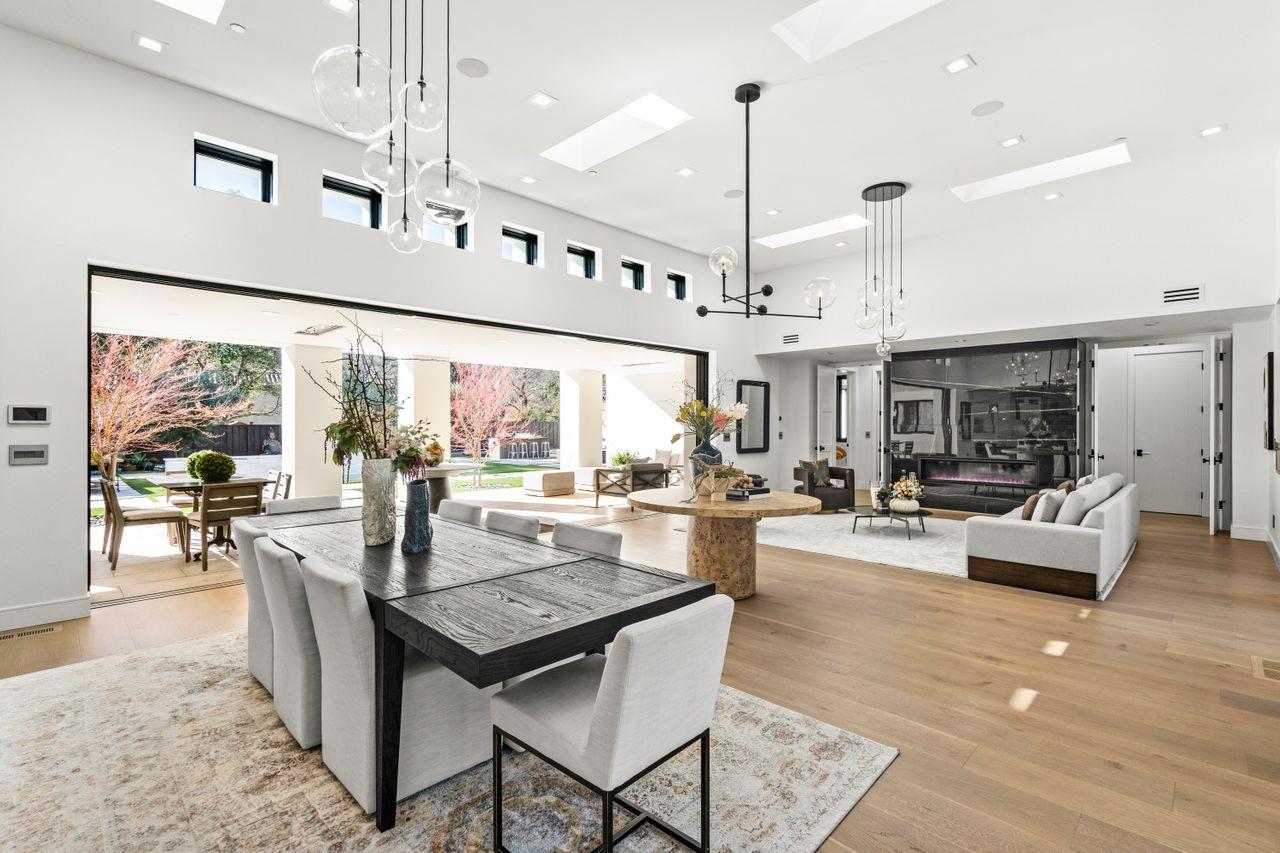 Detail Gallery Image 13 of 78 For 18240 Bancroft Ave, Monte Sereno,  CA 95030 - 7 Beds | 8/1 Baths