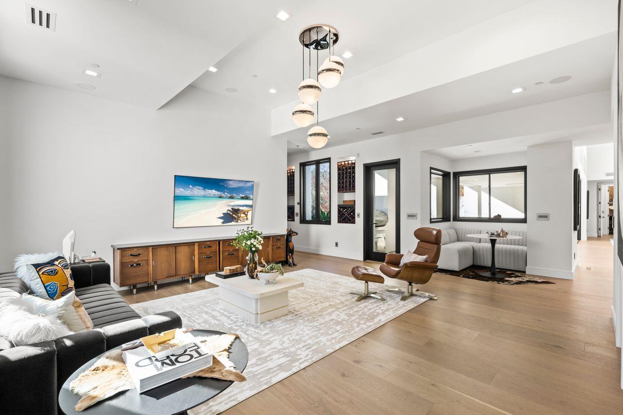 Detail Gallery Image 16 of 78 For 18240 Bancroft Ave, Monte Sereno,  CA 95030 - 7 Beds | 8/1 Baths