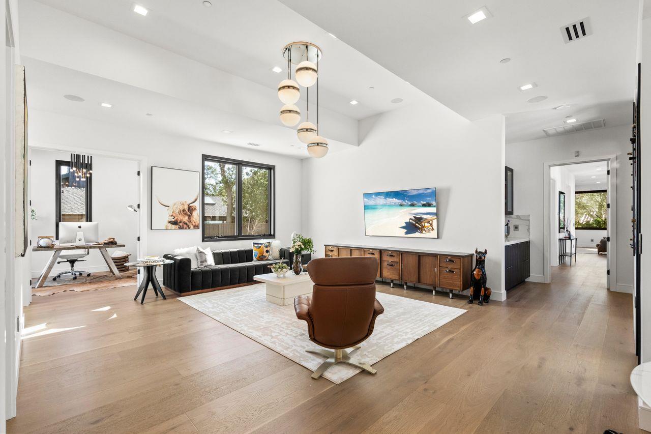 Detail Gallery Image 17 of 78 For 18240 Bancroft Ave, Monte Sereno,  CA 95030 - 7 Beds | 8/1 Baths