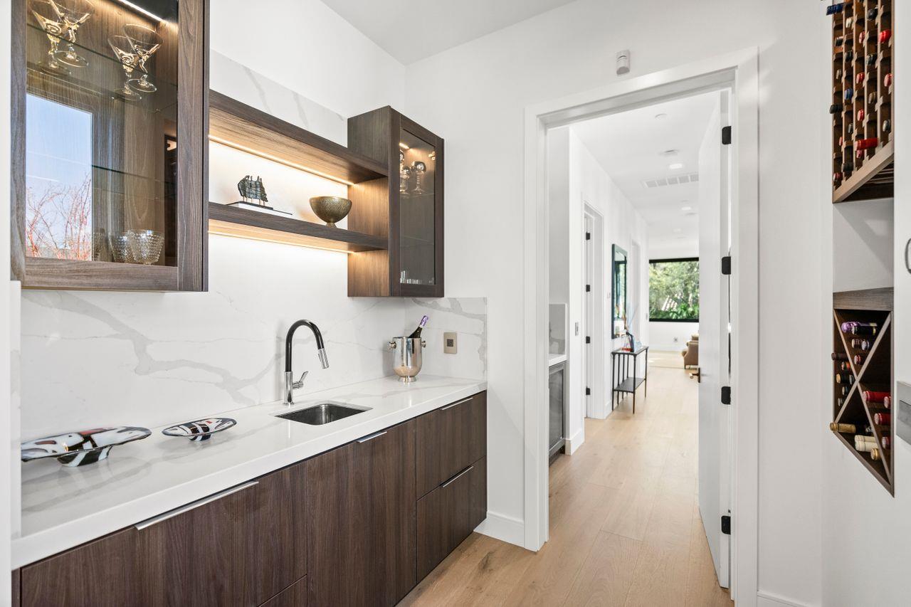 Detail Gallery Image 19 of 78 For 18240 Bancroft Ave, Monte Sereno,  CA 95030 - 7 Beds | 8/1 Baths