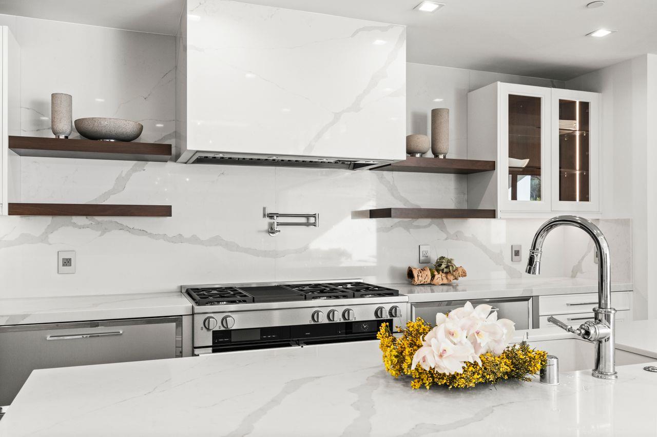 Detail Gallery Image 9 of 78 For 18240 Bancroft Ave, Monte Sereno,  CA 95030 - 7 Beds | 8/1 Baths