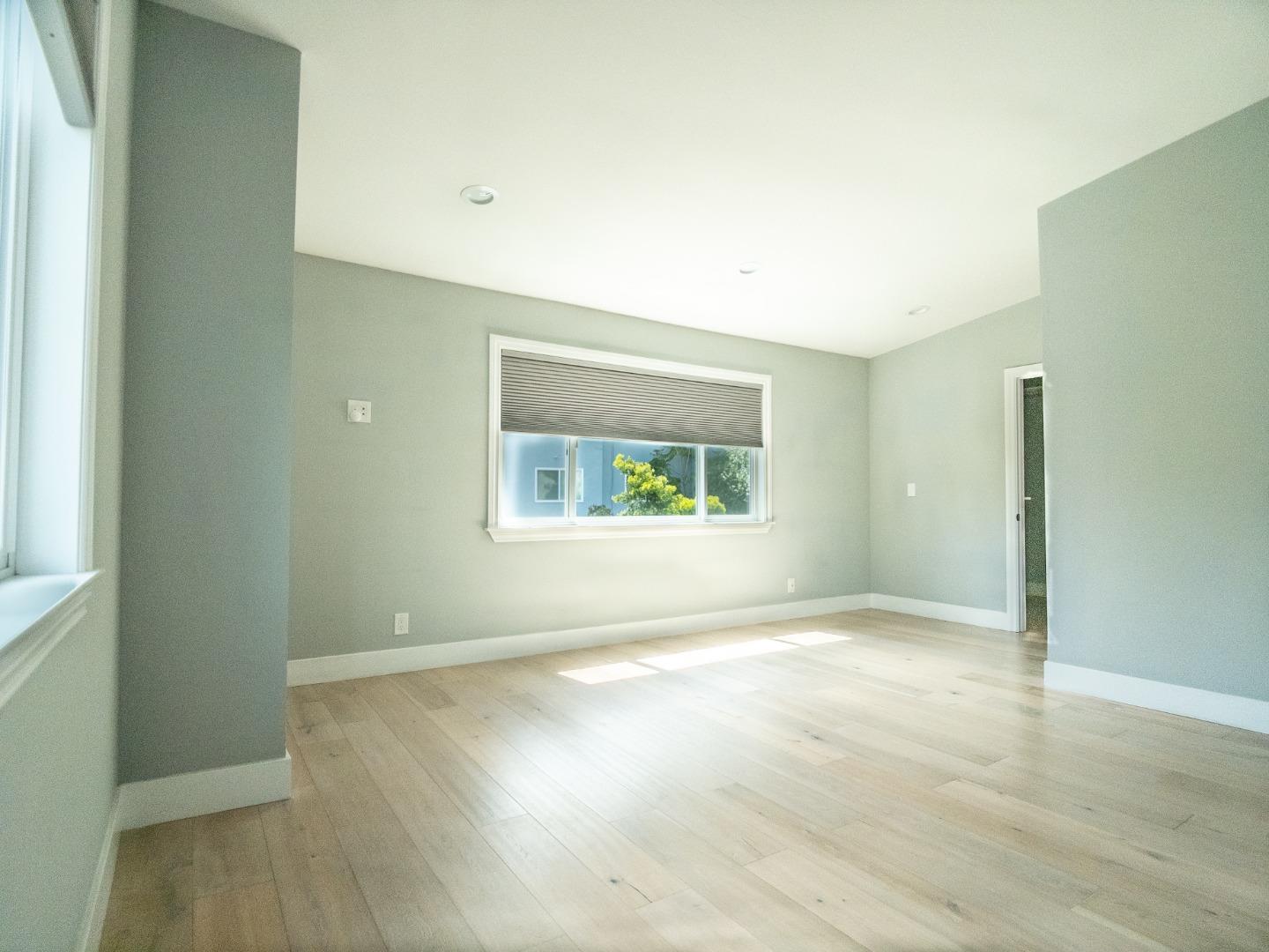 Detail Gallery Image 34 of 36 For 1435 Edgehill Dr, Burlingame,  CA 94010 - 5 Beds | 3/1 Baths