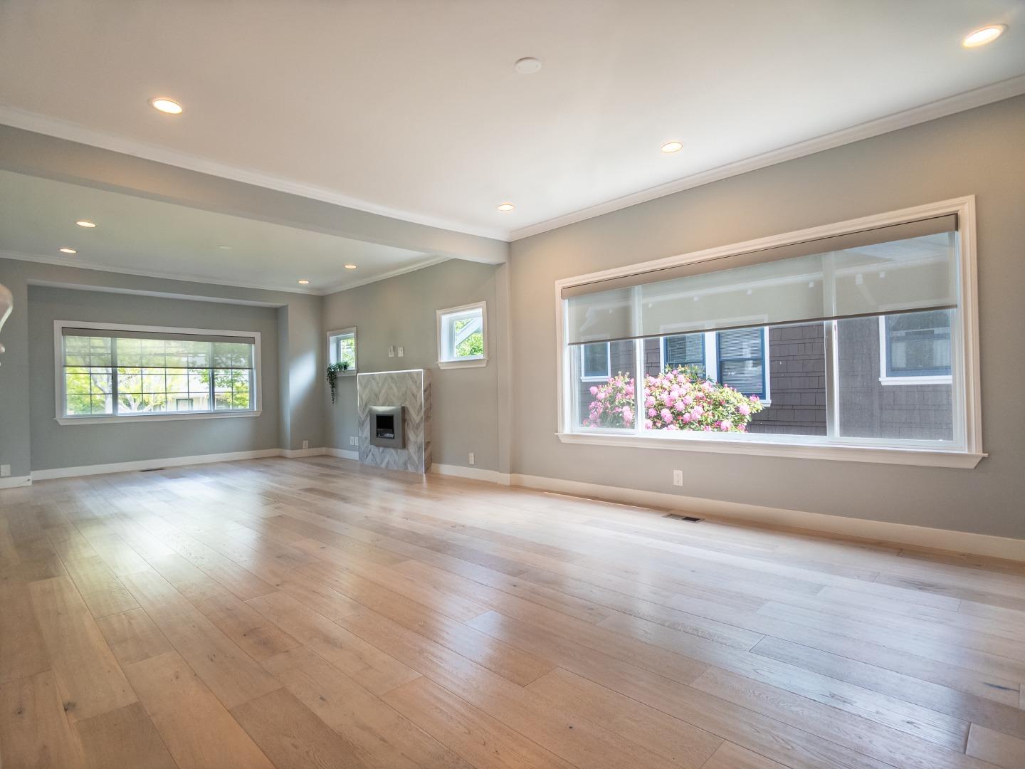 Detail Gallery Image 4 of 36 For 1435 Edgehill Dr, Burlingame,  CA 94010 - 5 Beds | 3/1 Baths