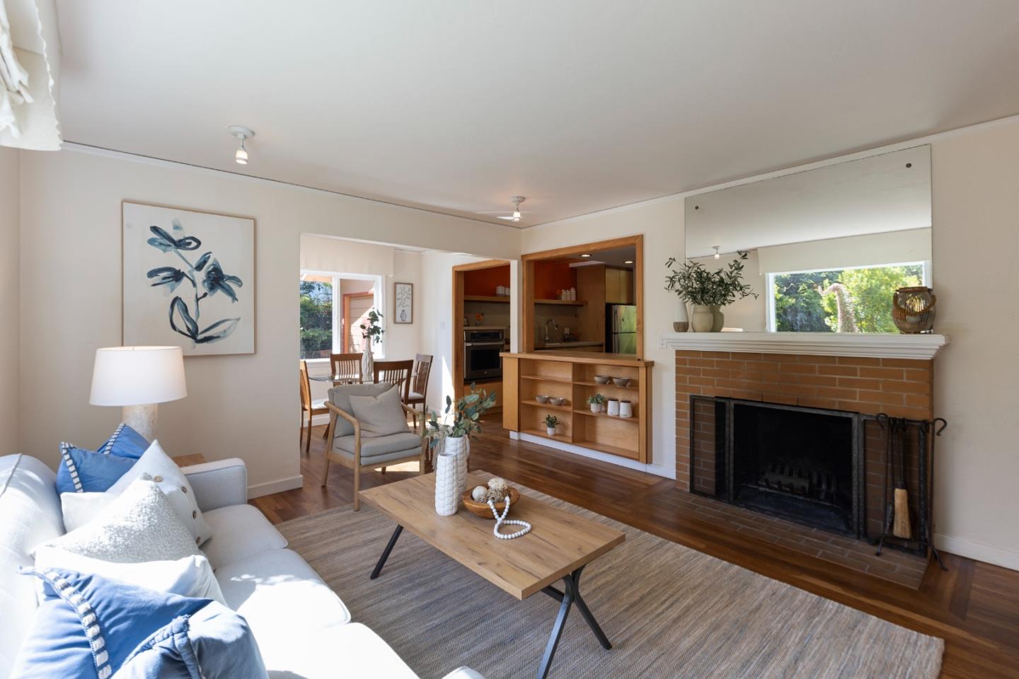 Detail Gallery Image 10 of 45 For 620 Olive St, Menlo Park,  CA 94025 - 2 Beds | 2 Baths