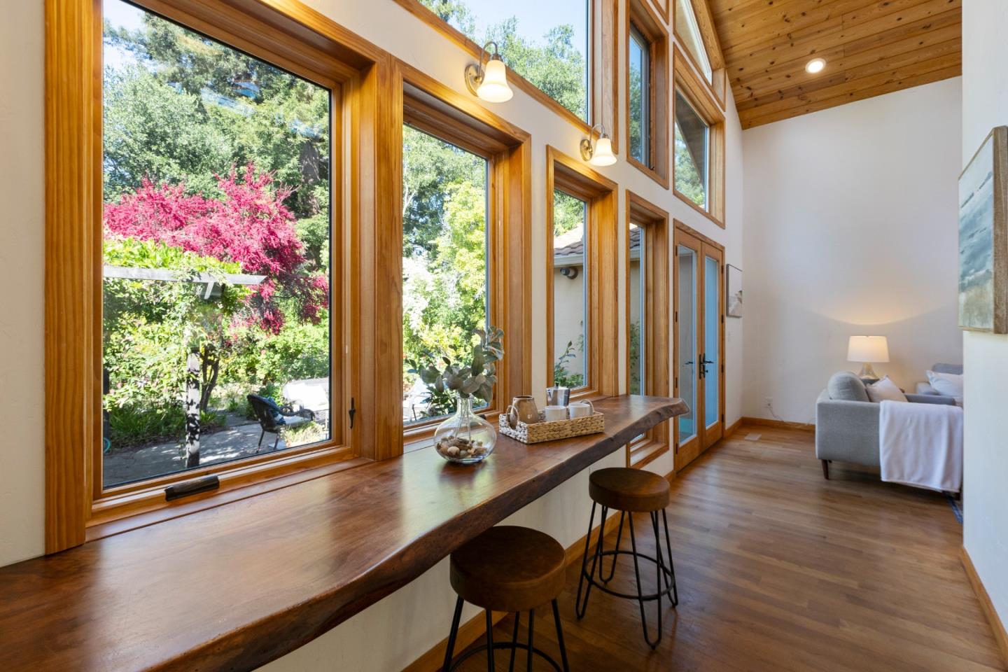 Detail Gallery Image 17 of 45 For 620 Olive St, Menlo Park,  CA 94025 - 2 Beds | 2 Baths