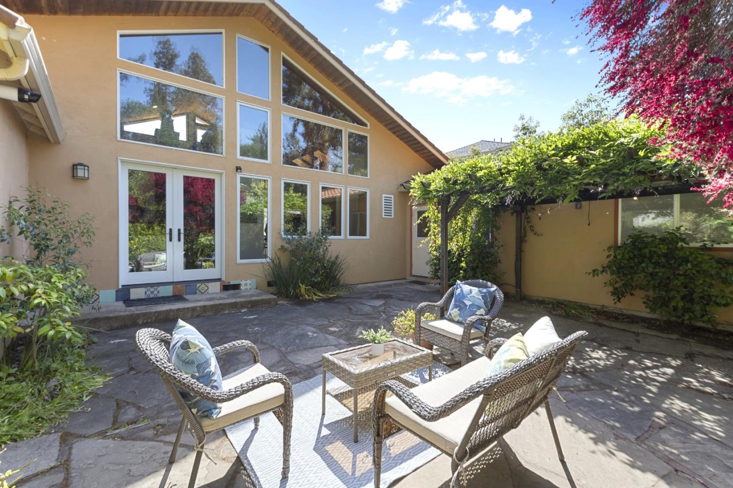 Detail Gallery Image 41 of 45 For 620 Olive St, Menlo Park,  CA 94025 - 2 Beds | 2 Baths